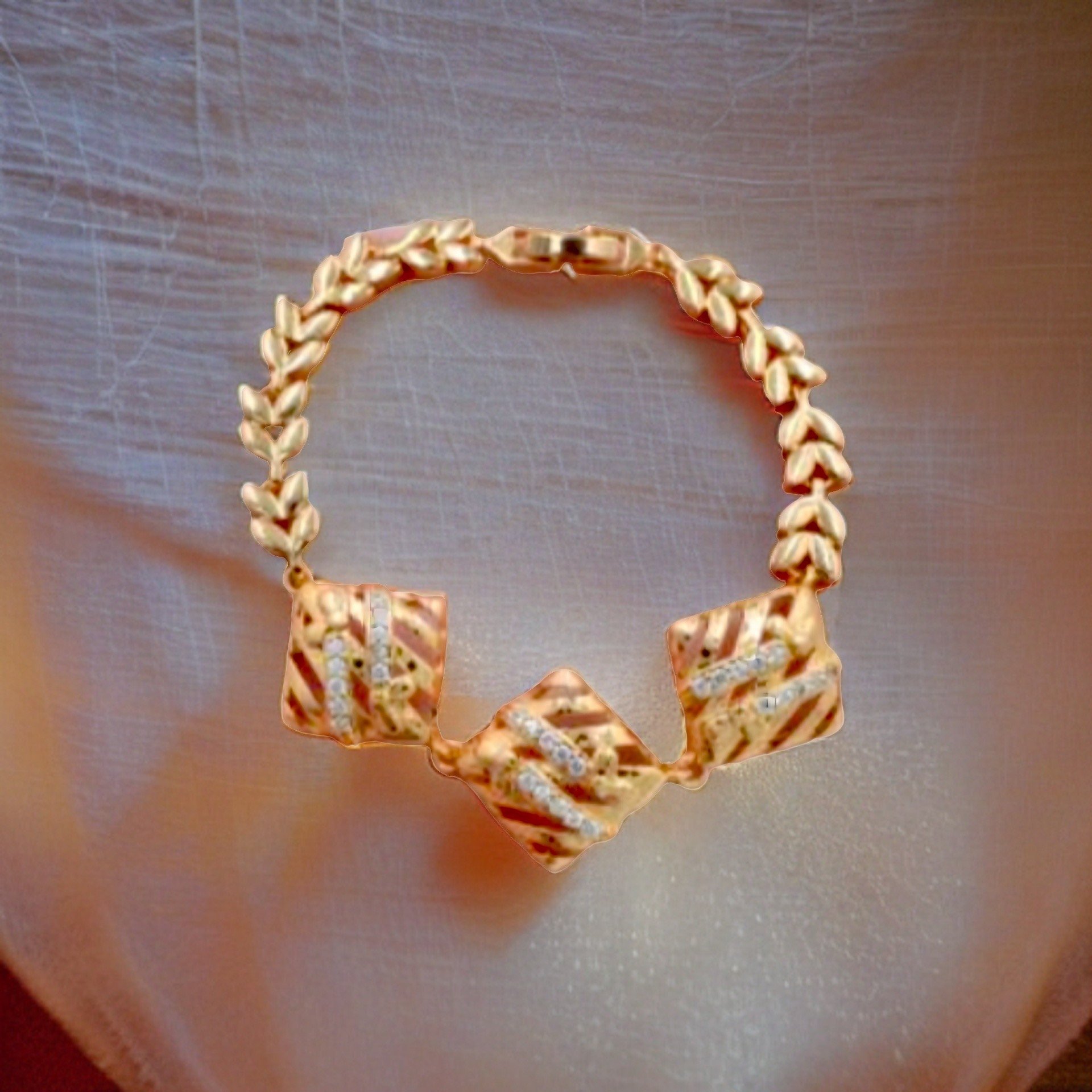 https://i.etsystatic.com/41433864/r/il/bc57de/5116857356/il_fullxfull.5116857356_kl3g.jpg
