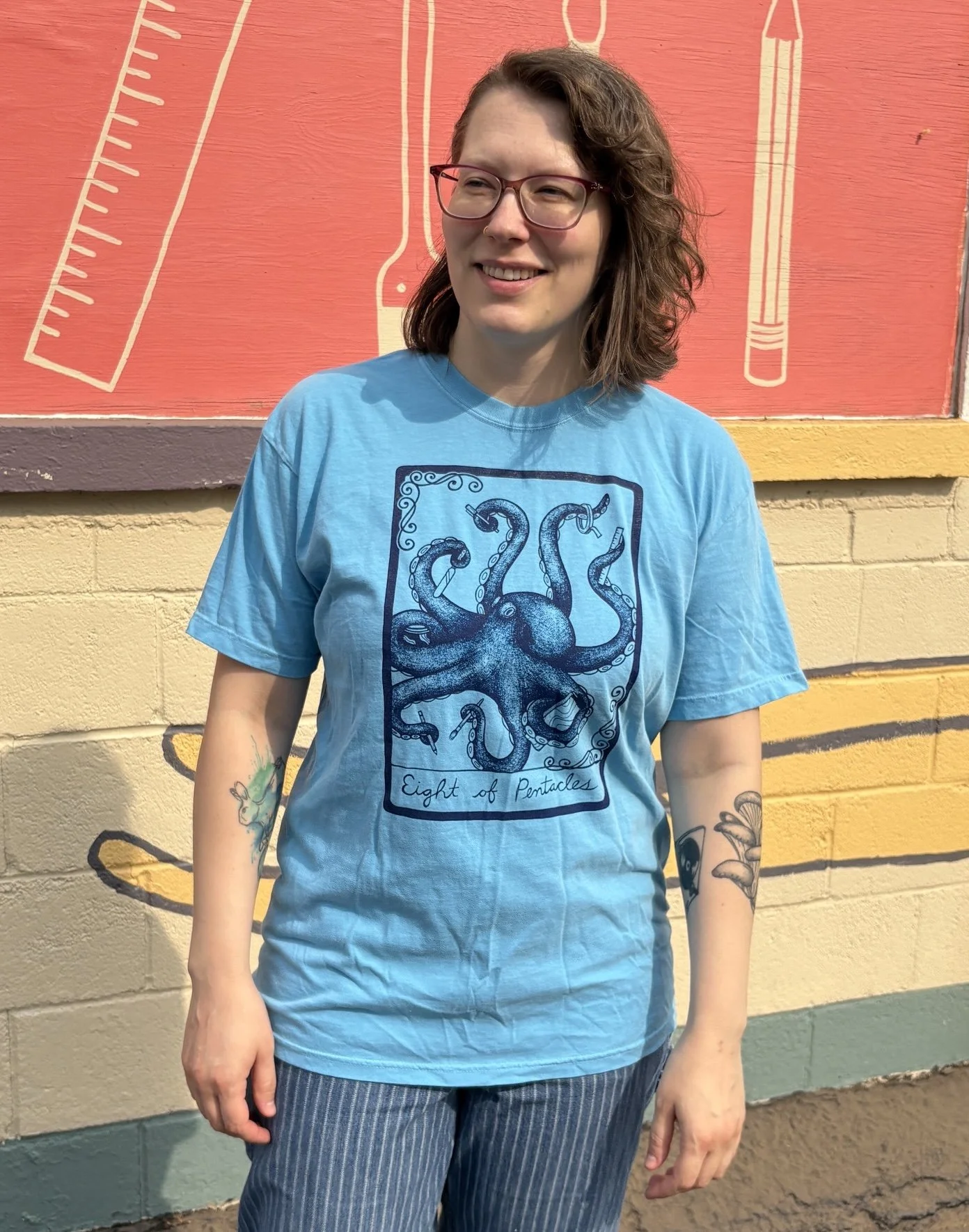 Eight of Pentacles Tarot Card T-Shirt