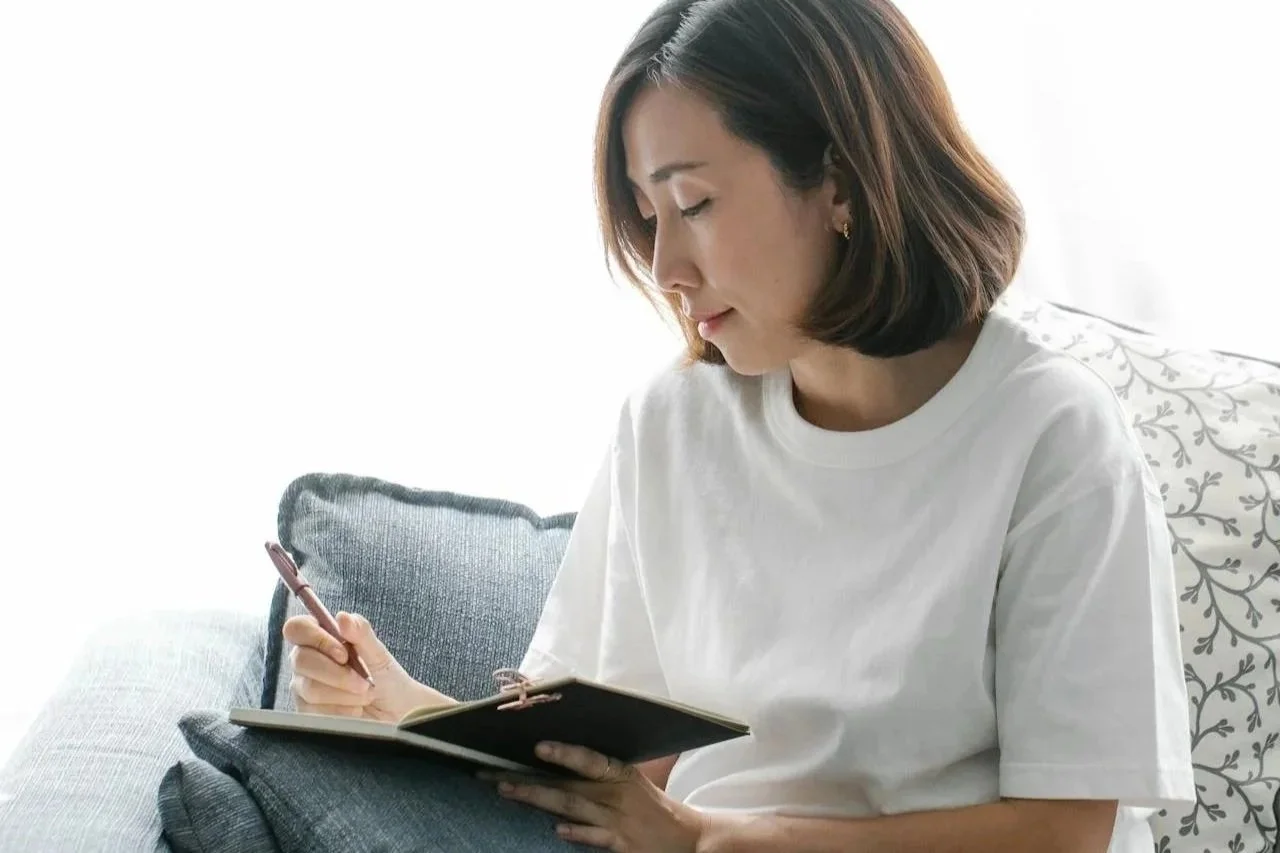 Cognitive Strategies for Living with OCD: Changing Your Relationship with Intrusive Thoughts