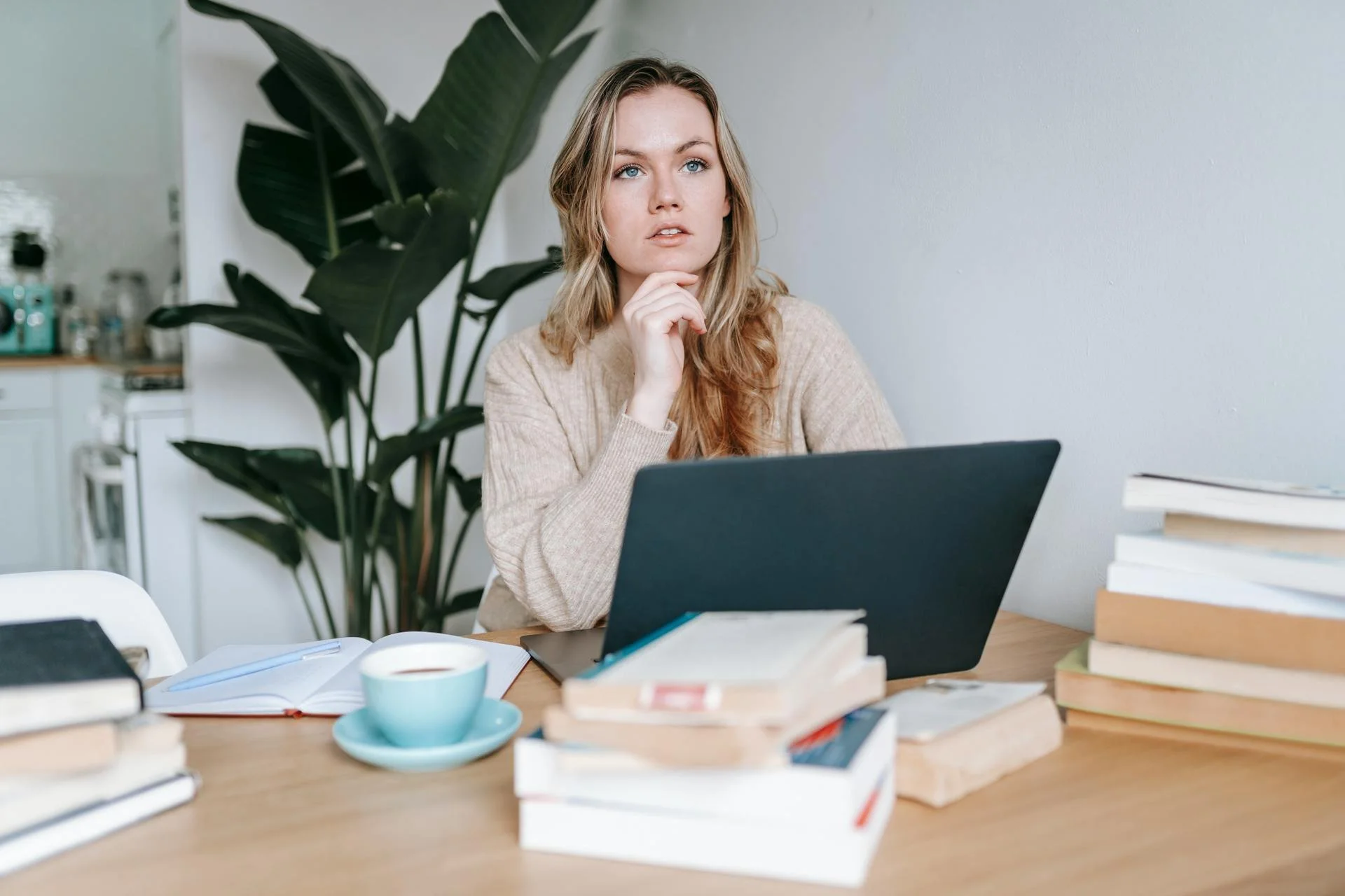 Why Do I Keep Losing Focus? Causes and Practical Ways to Improve Concentration