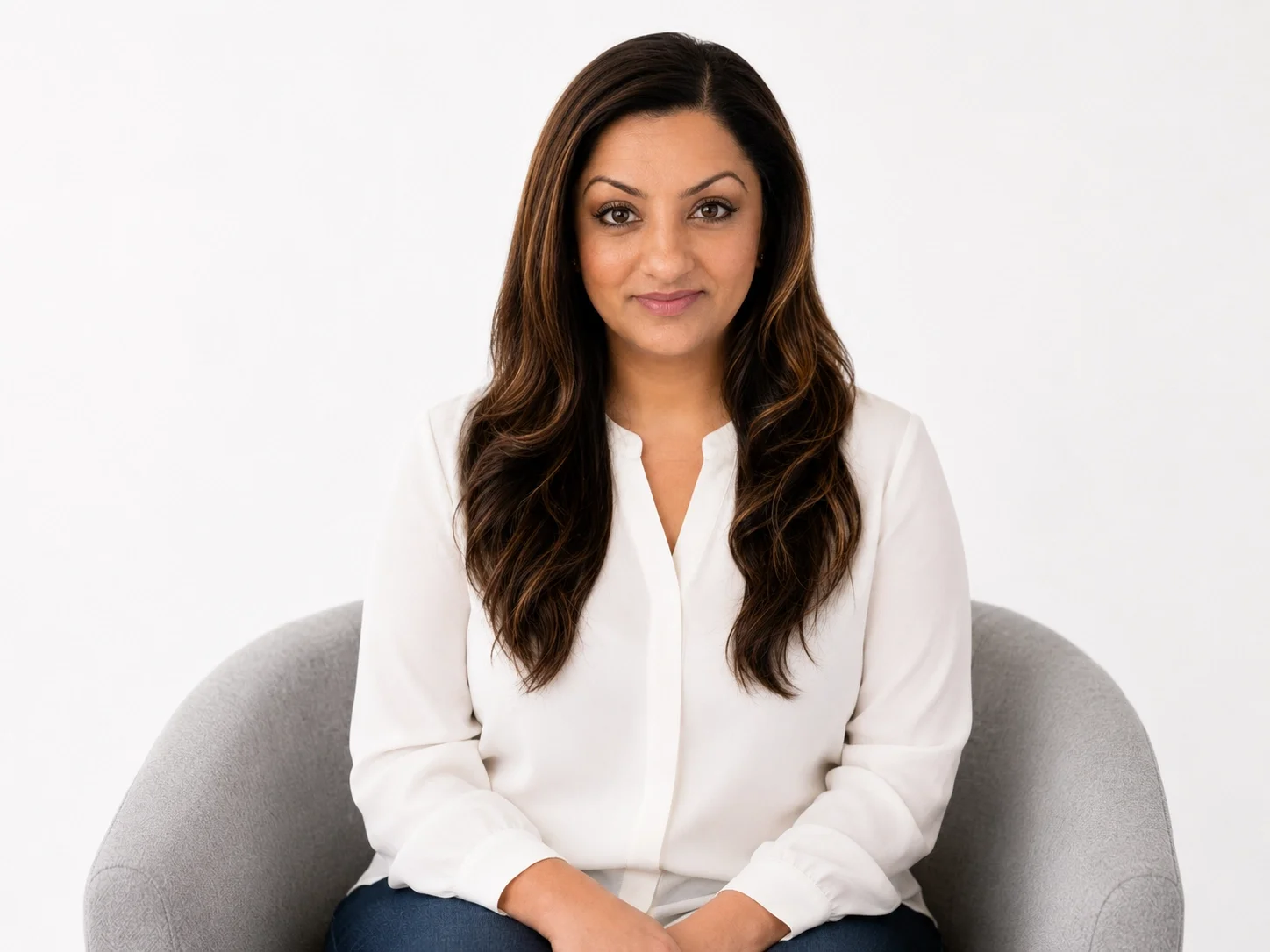 Amy, certified EMDR therapist in Alberta.