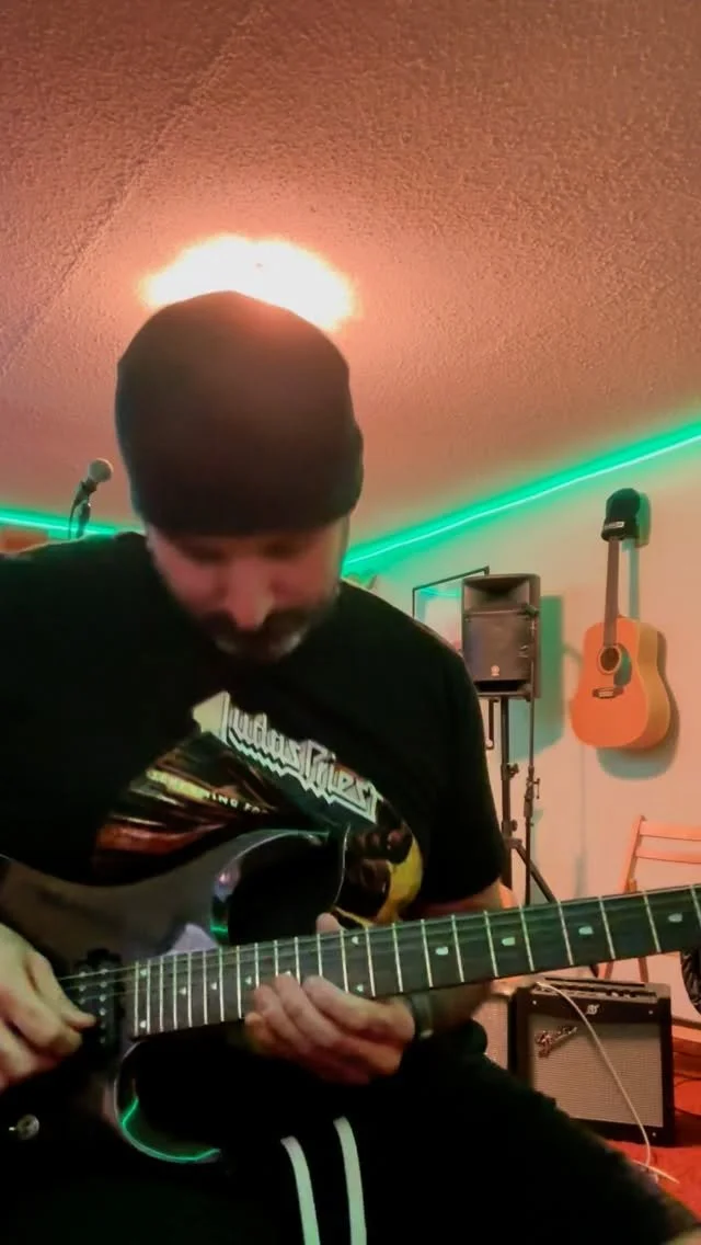 Here’s the solo from the song I was writing the day that fly landed right on my nose. ππͺ°
The little bugger didn’t show up this time π
#guitarsolo #guitaristsofinstagram #mb #music