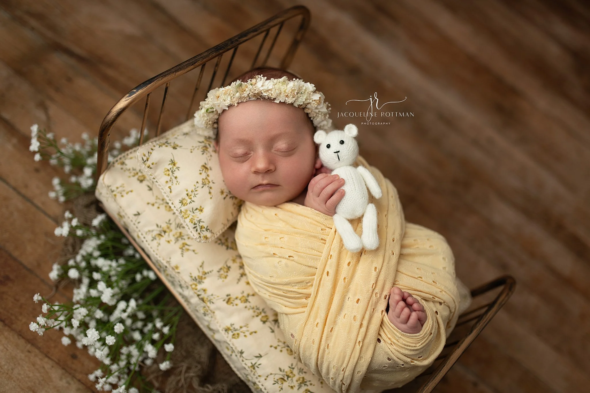 When to Book your Newborn Photographer in Lee’s Summit, Missouri