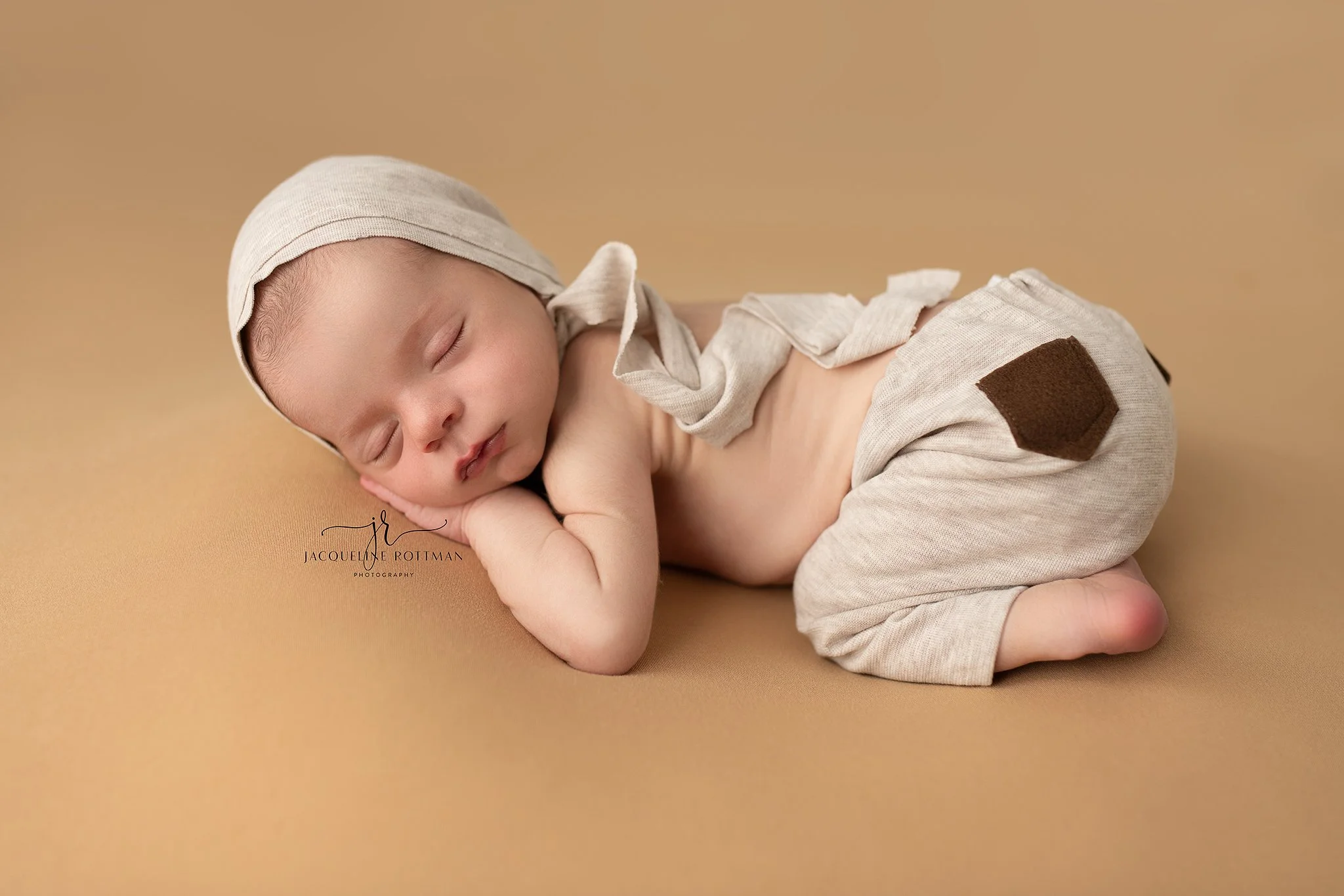 newborn-photographer-in-Knob-Noster.jpg