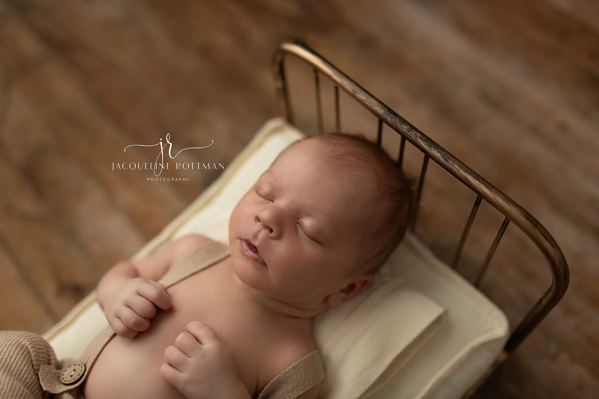 luxury-newborn-maternity-blue-spring-lone-jack-mo-studio-session.jpg