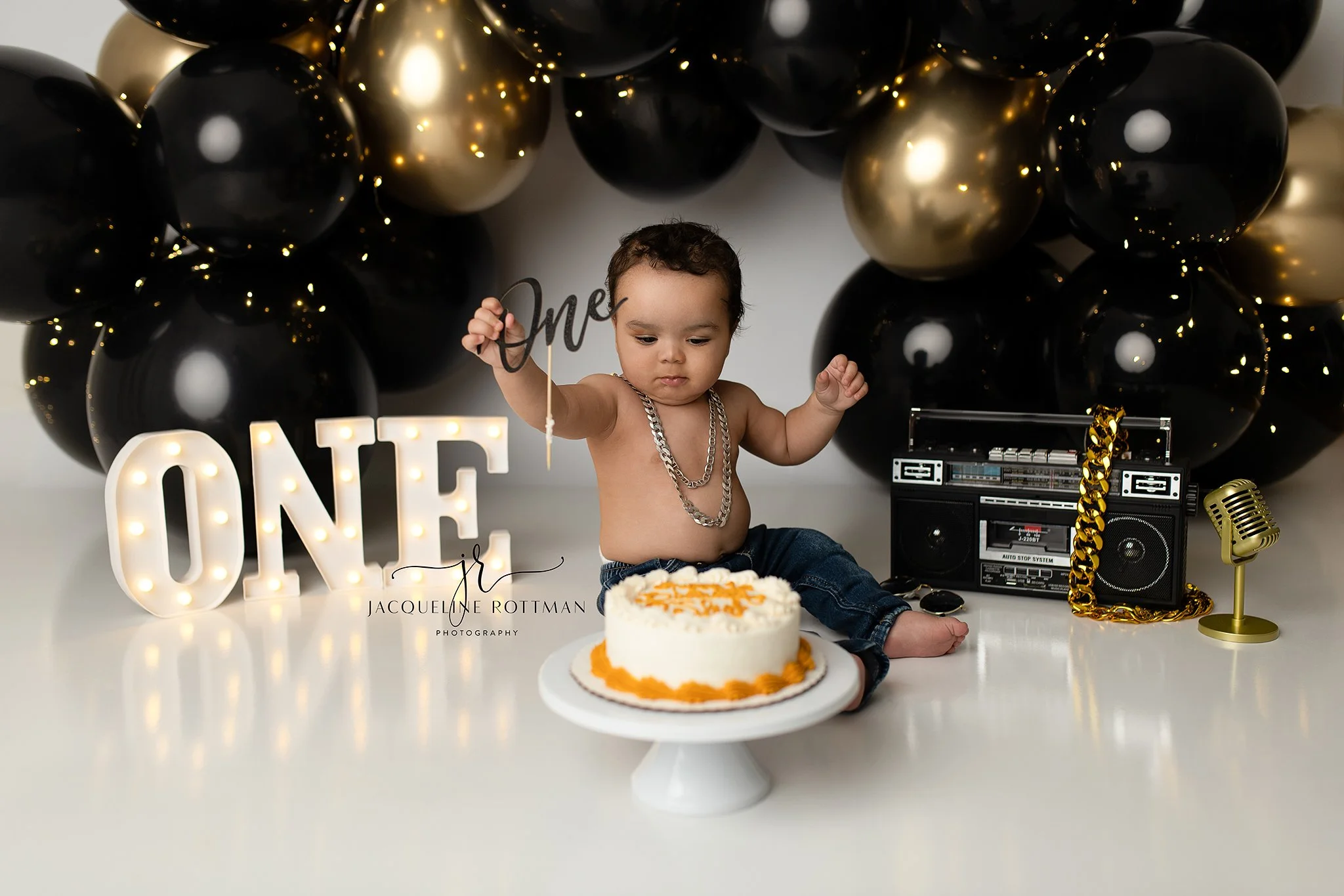 cake-smash-photographer-in-lone-jack