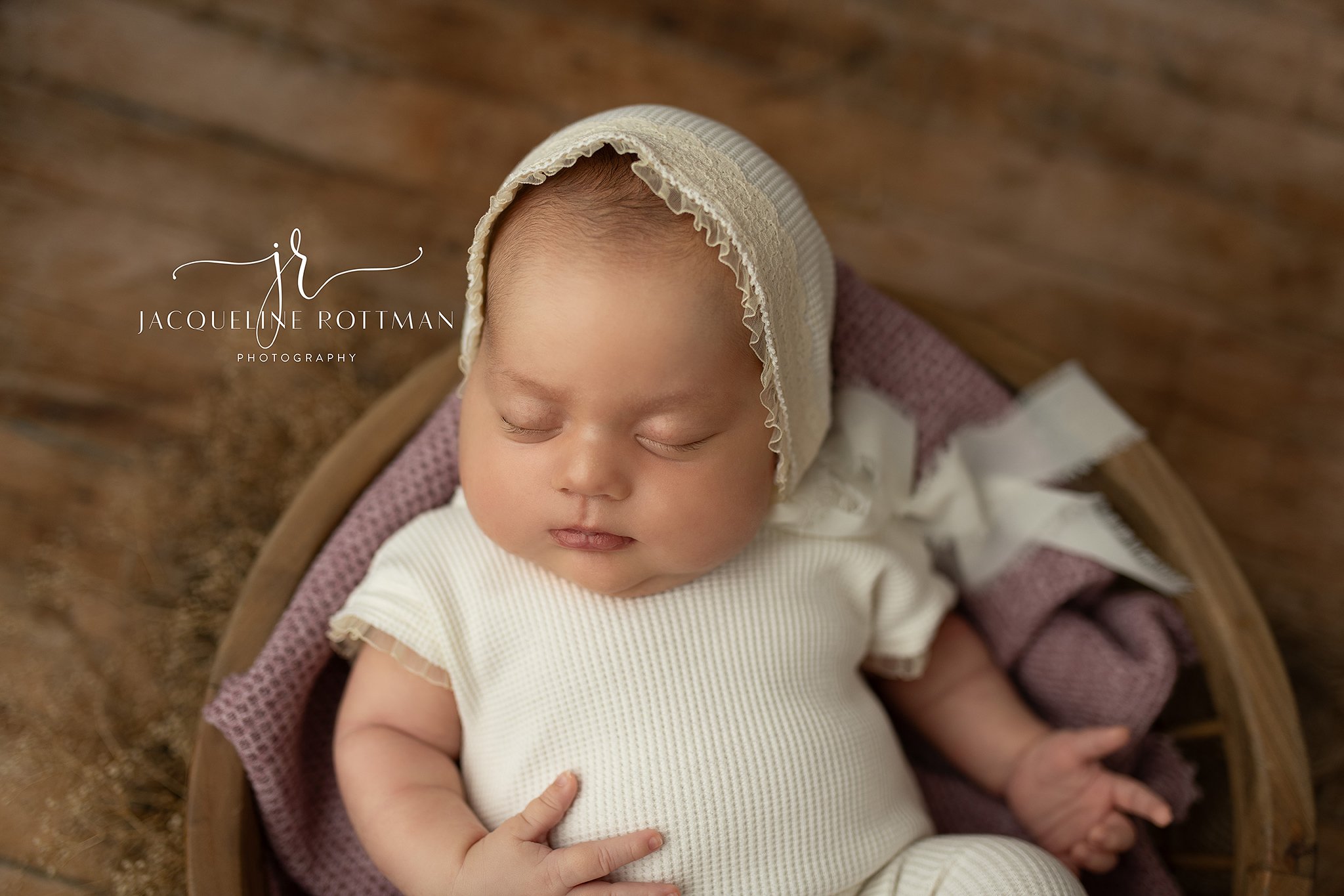 newborn-photographer-in-sedalia.jpg