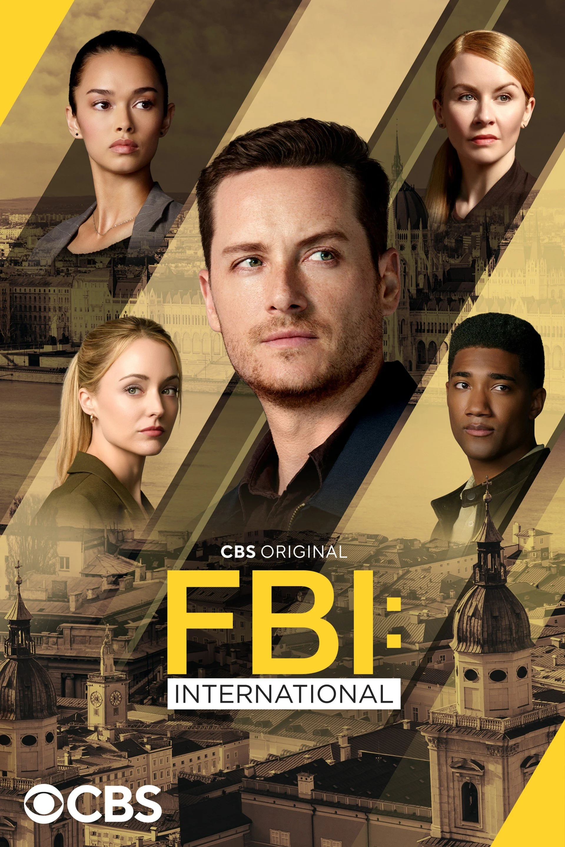 Immagine promozionale della serie TV 'Evil' di CBS, con cinque personaggi principali, tre donne e due uomini, sovrapposti a un paesaggio urbano di una città europea.