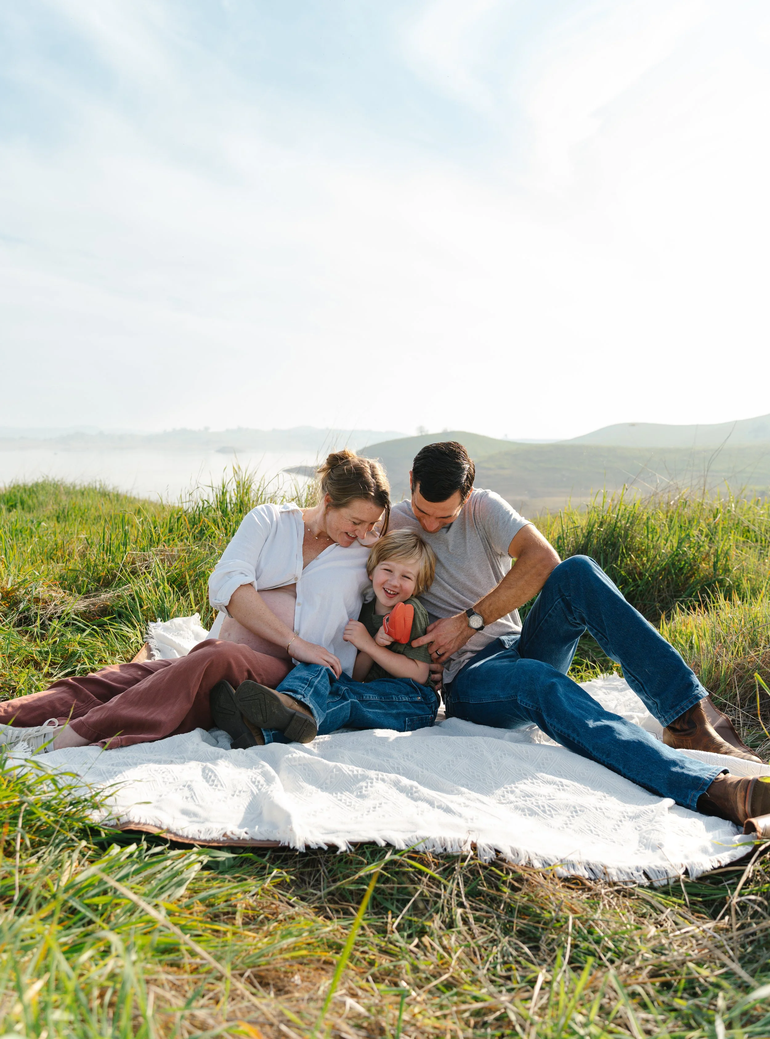 The Pina Family - Maternity