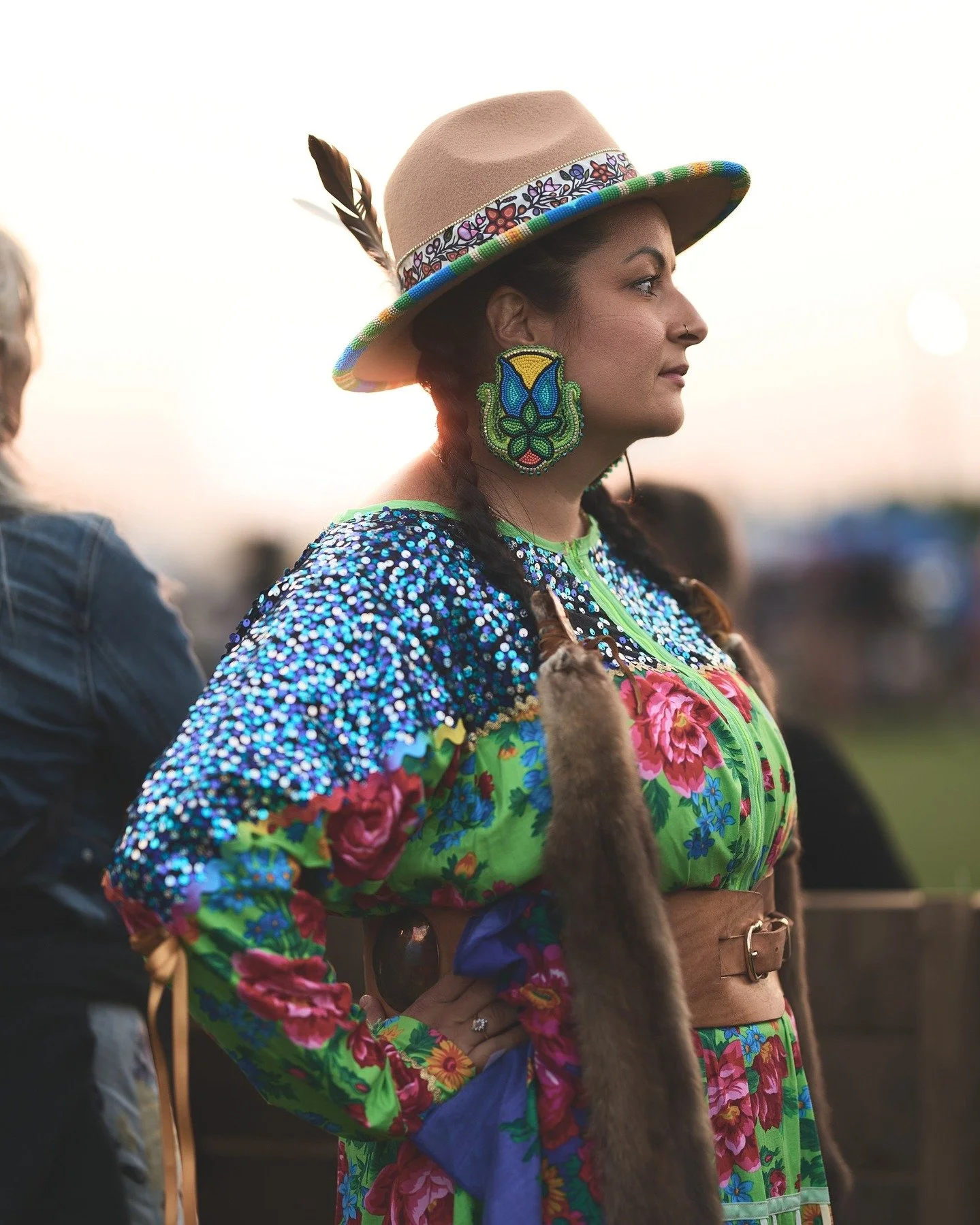 Ma Femme - Nation Wendat #indigenousphotographer #indigenous #wendat #innu #premieresnations #firstnations #earings #indigenousartist