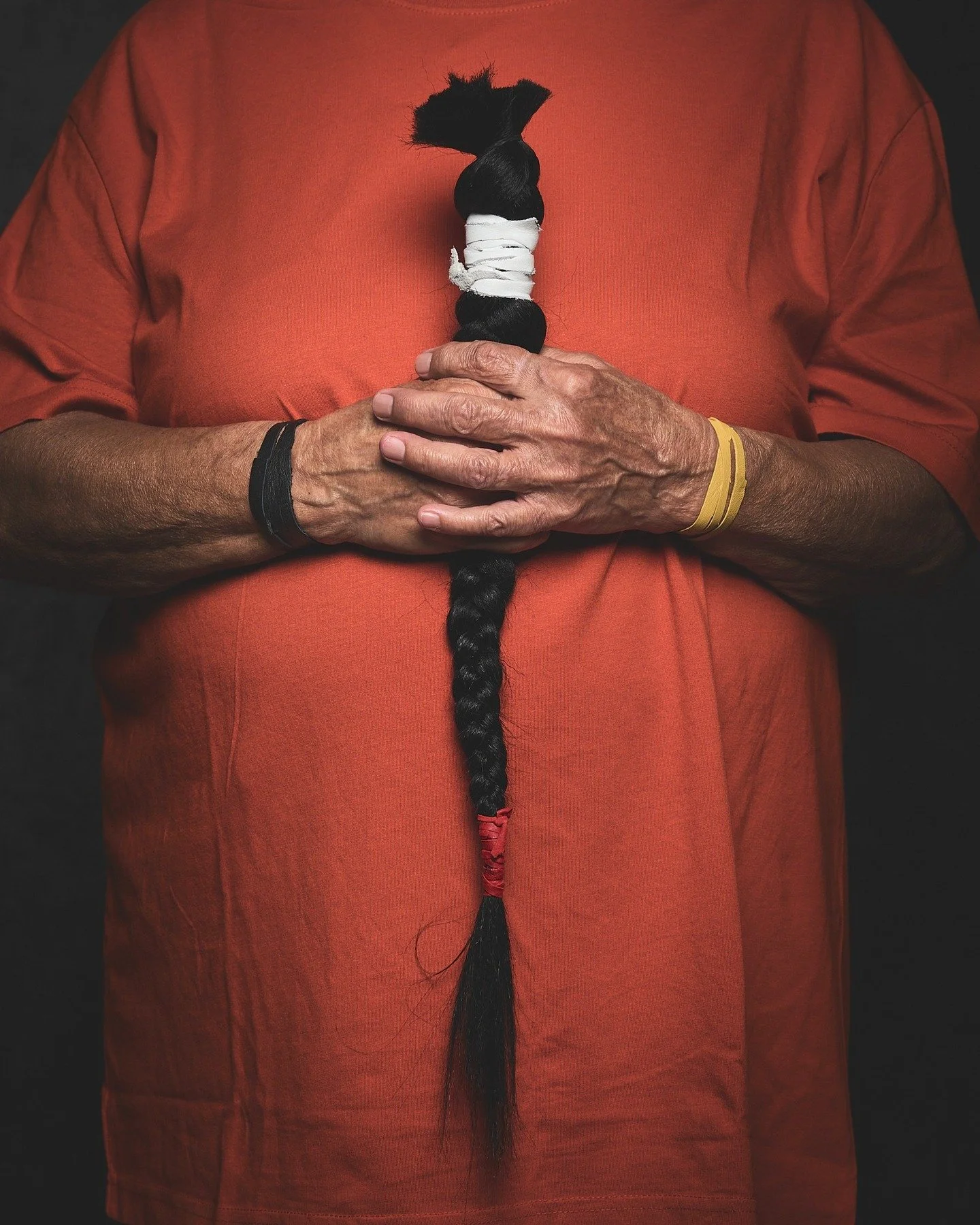 30 septembre : Journ&eacute;e nationale de la v&eacute;rit&eacute; et de la r&eacute;conciliation
Je tenais &agrave; vous partager cette photo en hommage aux enfants, aux survivants et aux g&eacute;n&eacute;rations qui portent encore ces blessures.
&