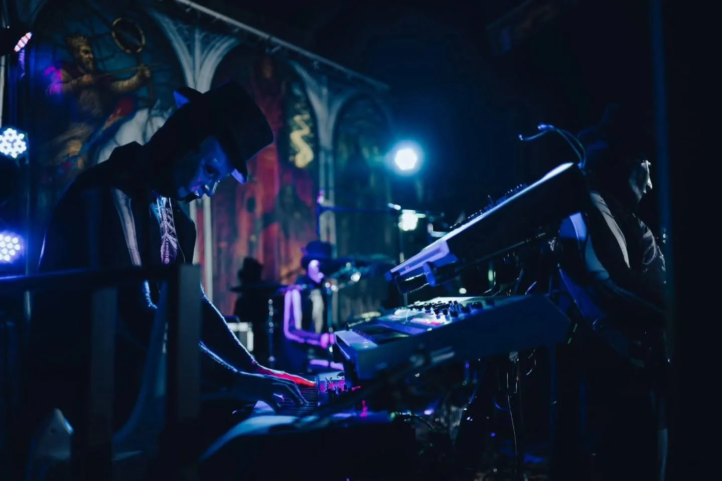 [MESSAGE FROM THE UK CLERGY🇬🇧]

We would like to take a moment to share with you a story straight from the GhostUK HQ, in particular about our new Keys Ghoul that recently joined us on his first ritual at @vault27 in Barnsley on the 6th of this mon