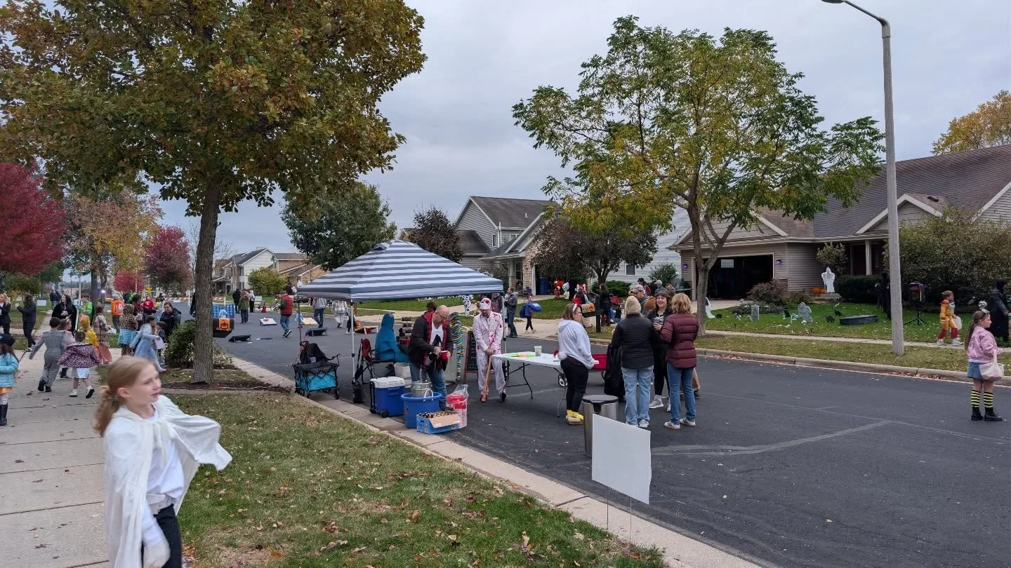 Great turnout at the second annual Ninebark at the Moon block party in Swan Creek tonight! Neighborhood events like this are so important for building community. Thank you to everyone who helped make this event such a success -- let's do it again nex