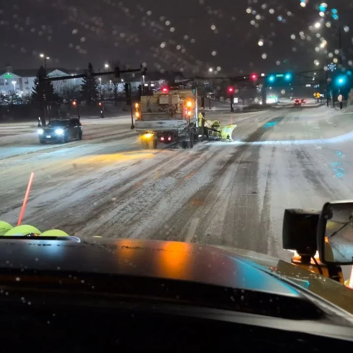Spent part of the morning riding along with our plow crews to see everything that goes into clearing snow and ice from our city streets. Even when the snow is light like today, it's no small task!

Here are a few things you can do to help make their 