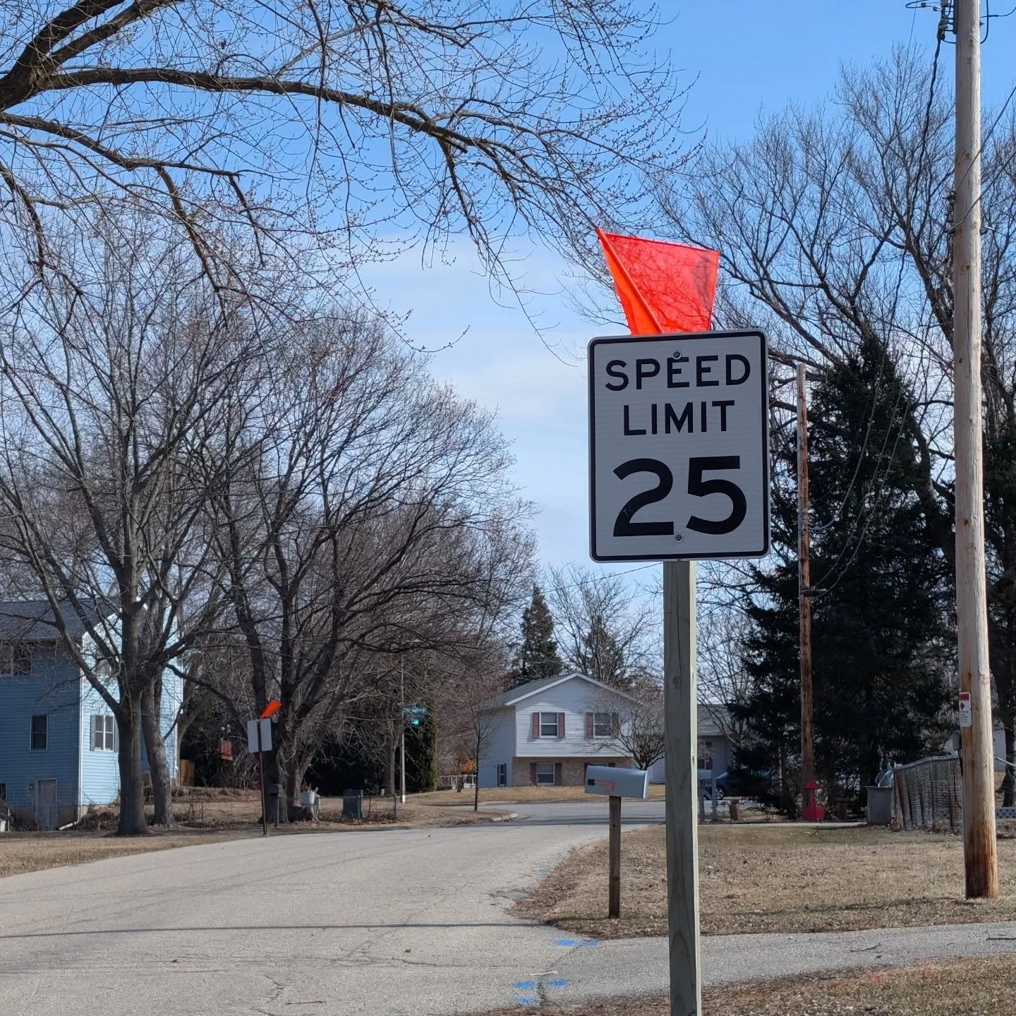 In response to resident feedback, our public works department recently put up new 25 mph signs at two spots in District 3. One is heading north on West Fahey Glen past Nobel Drive, and the other is on Maloney Drive east of Rimrock Road. The speed lim