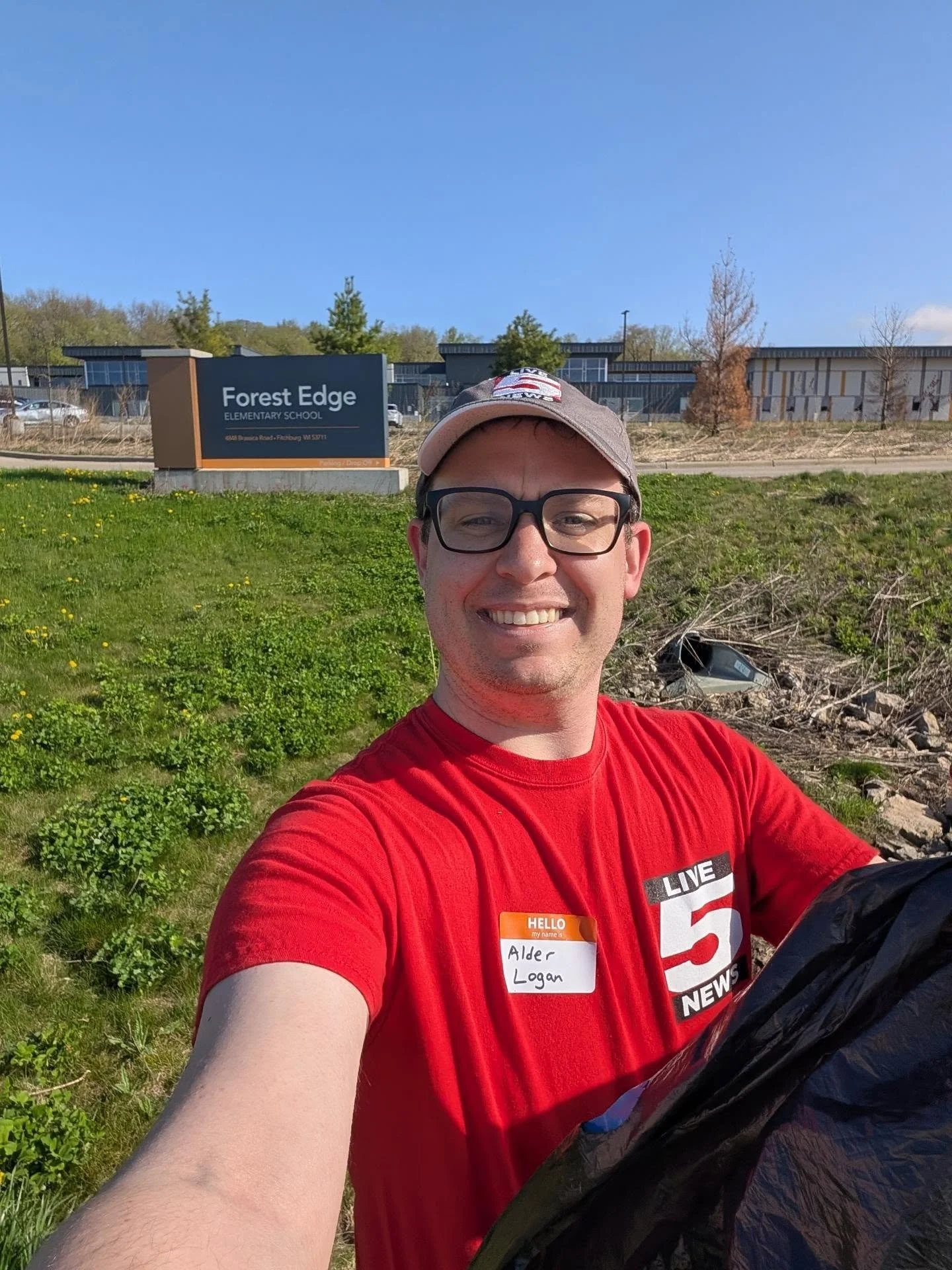 Another productive morning picking up trash in District 3, this time with folks in Terravessa! I didn't find any turtle shells or shell casings like last weekend, but there were a few yard signs, a lot of beer bottles, and a diaper or two 🗑️

#Fitch