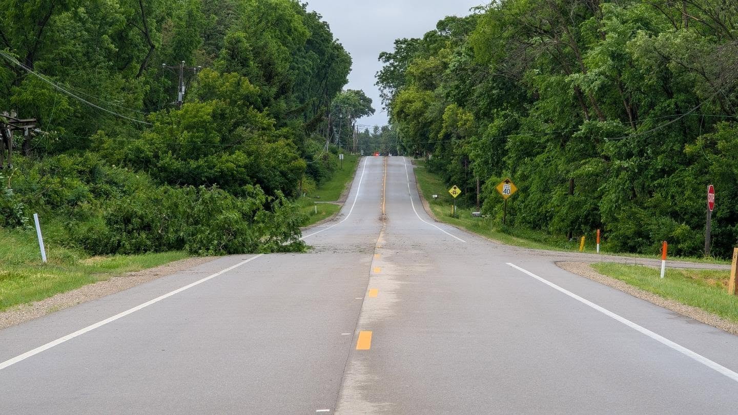 ⛈️ STORM REPORT ⛈️

County Highway MM is closed between Irish Lane and County Highway B due to a downed power line. This is at Highway MM and Murphy Road.

#FitchburgWI #wiwx @nws @wmtv15news @wkow27