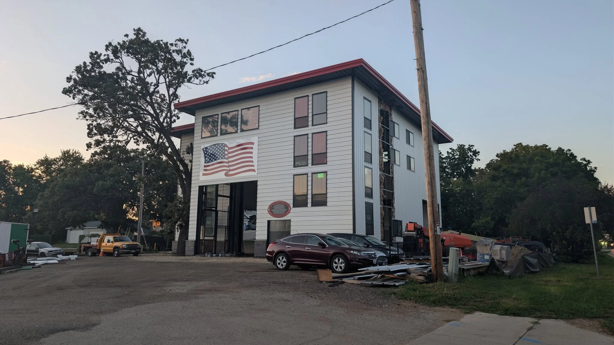 WHAT'S GROWING ON?

I've gotten a couple of questions about the building under construction along Rimrock Road at Oregon Road. That's a new two-story, five-bay service garage for the growing German Auto House used car dealership. The existing one-sto