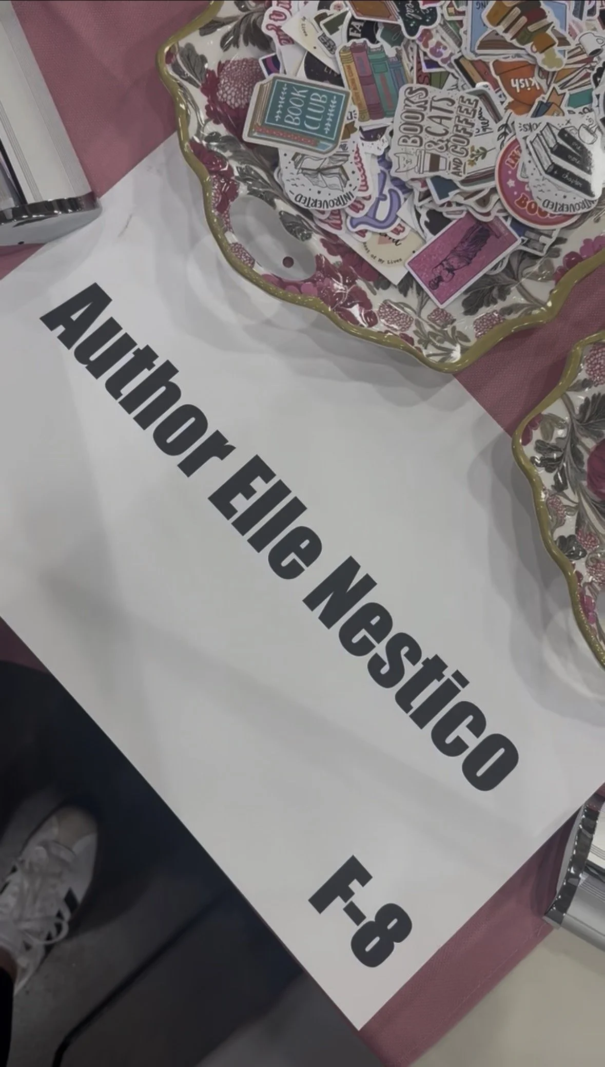 book con 12.jpg