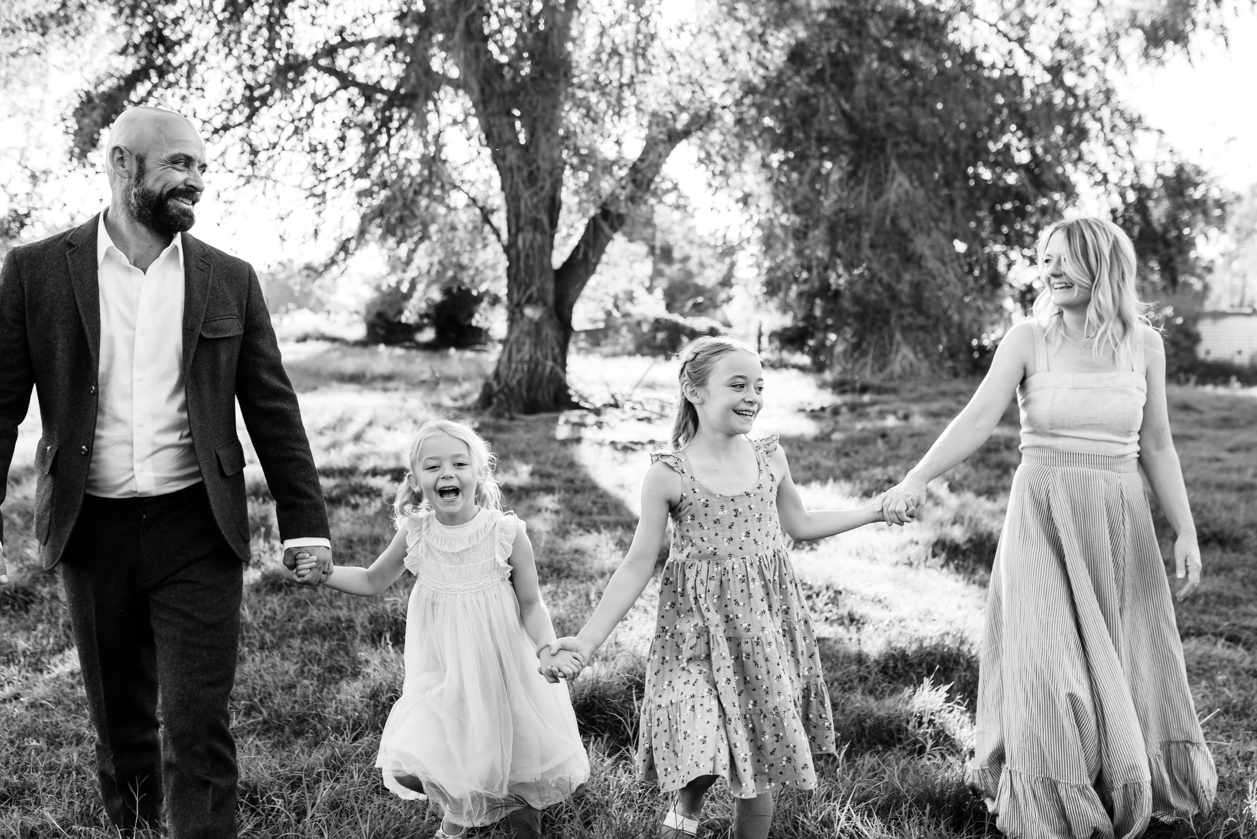 Olsonfamily2025-27.jpg