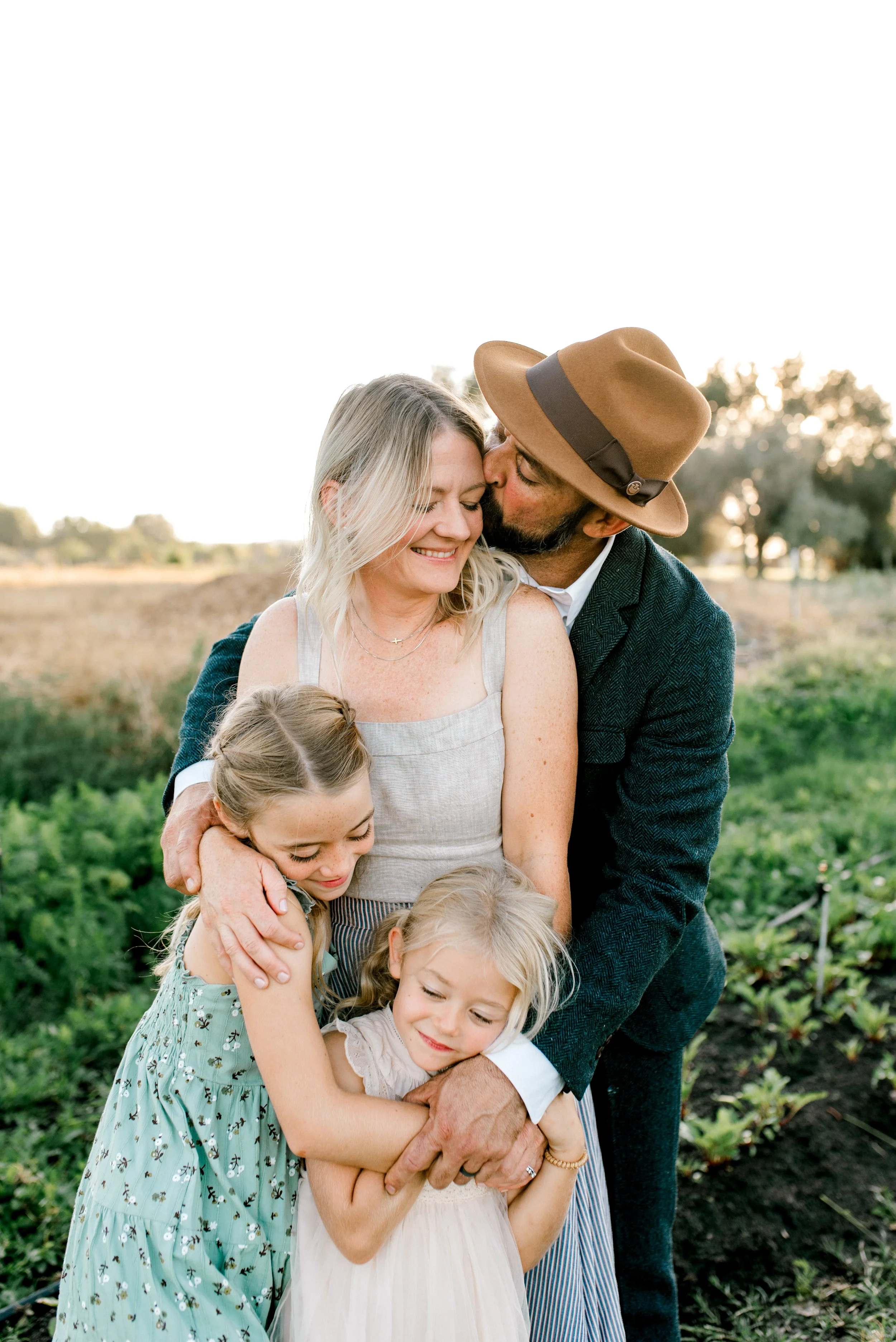 Olsonfamily2025-70.jpg