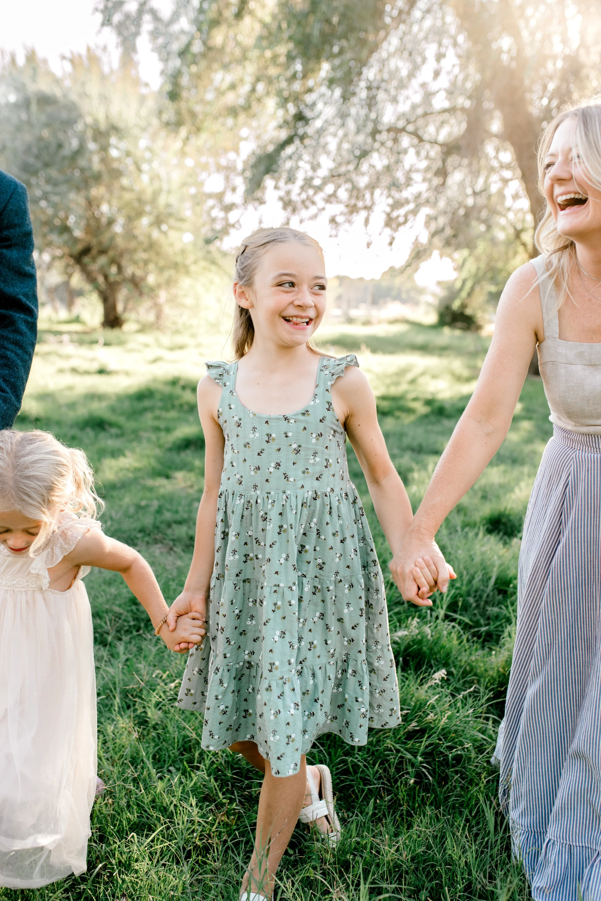 Olsonfamily2025-29.jpg