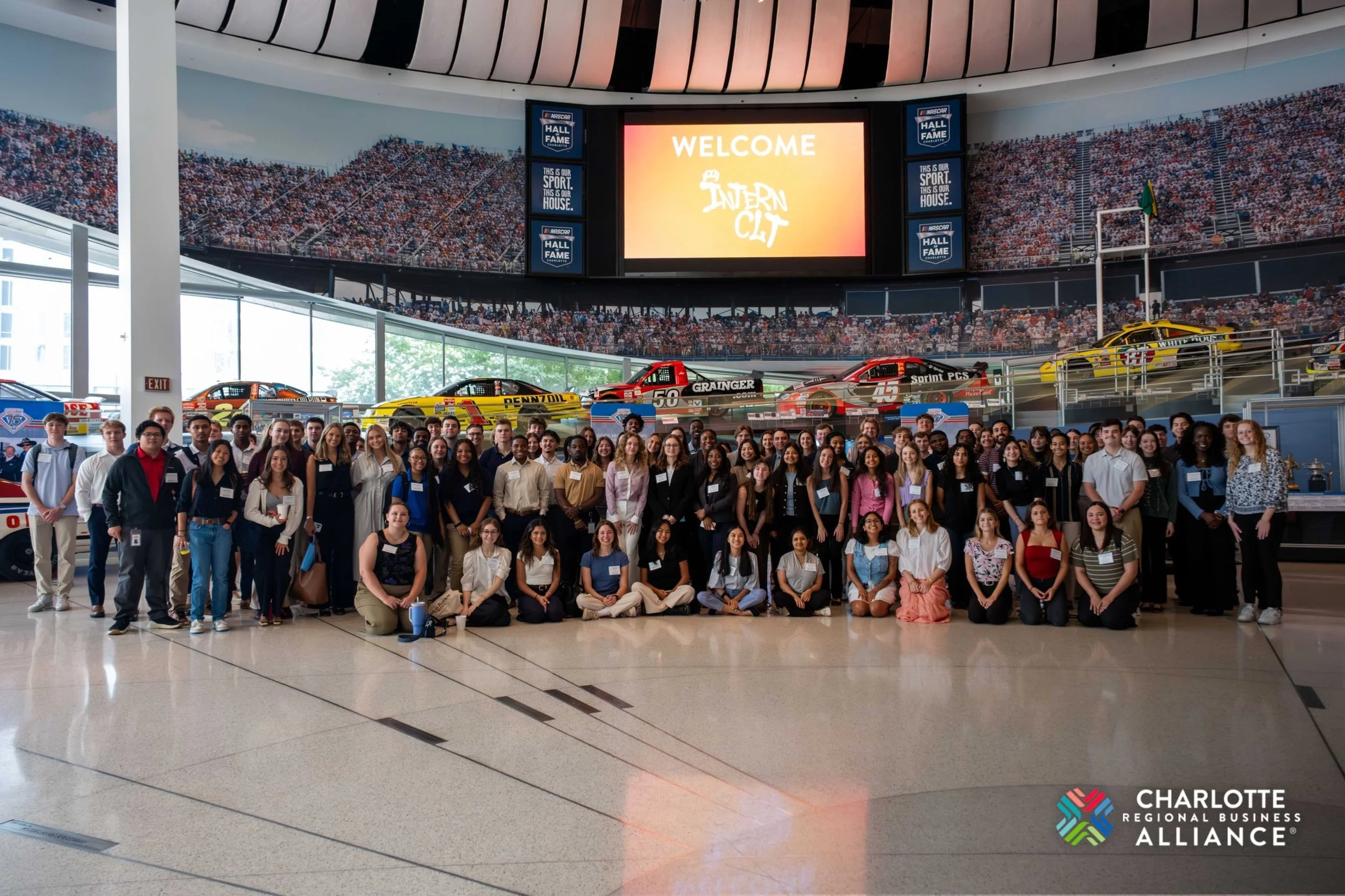 Landing Page: Intern CLT