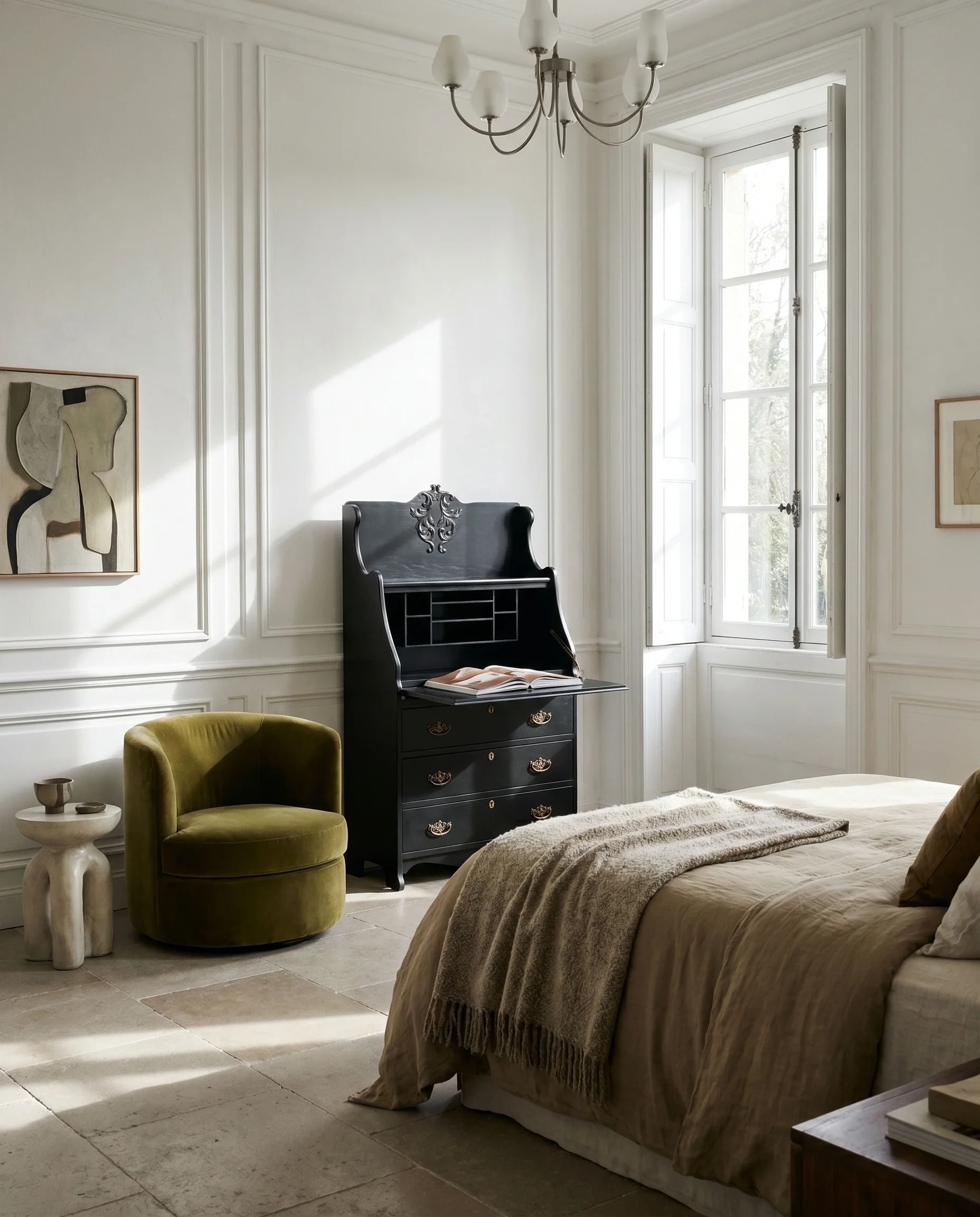 caligra-noir-secretary-desk-black-lacquer-bedroom.webp