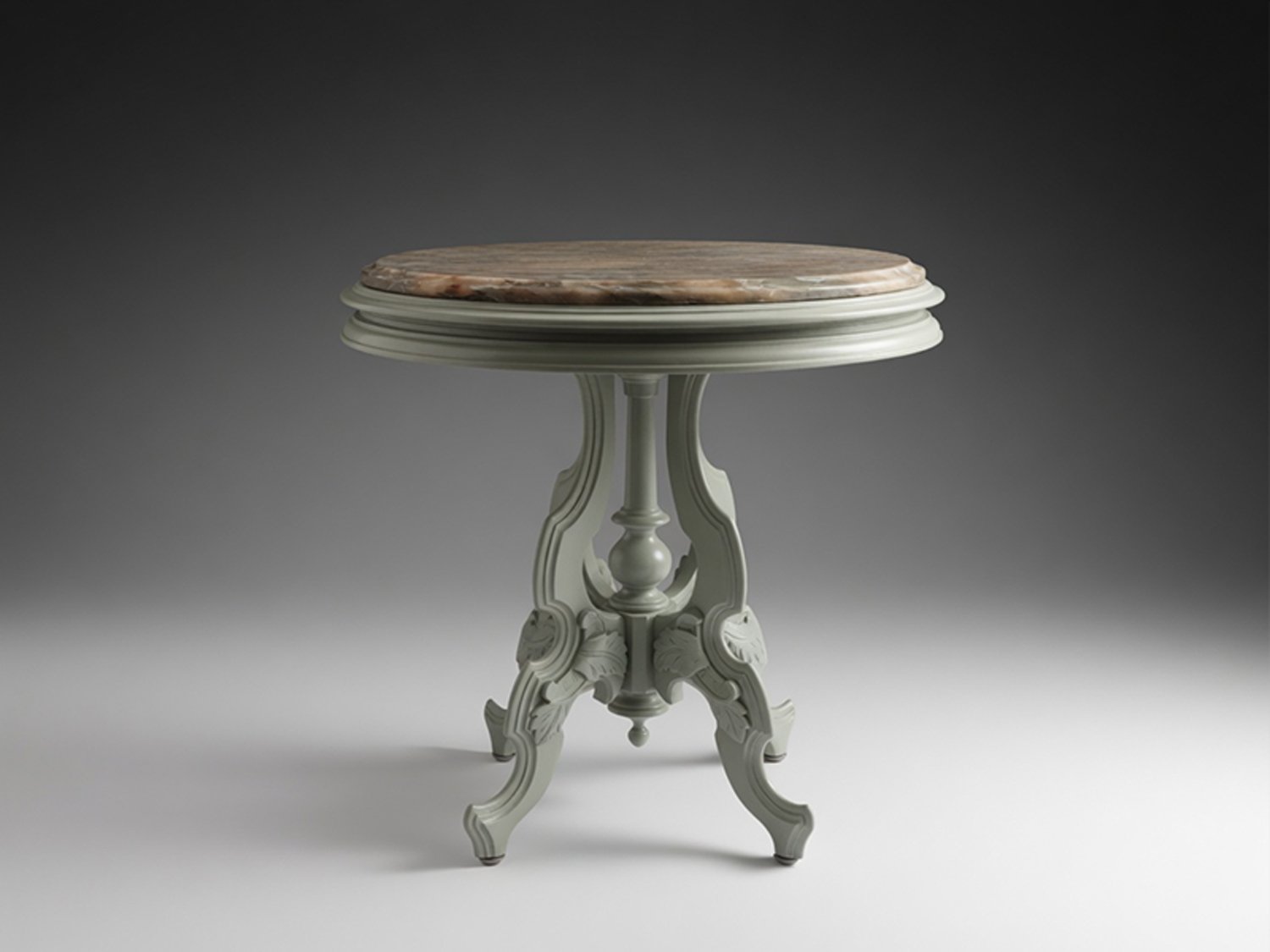 The Alexandrita Crest | Victorian Quartzite Side Table