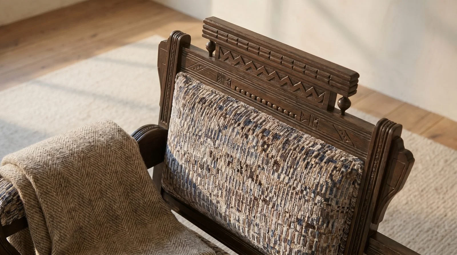 Scene_VantelleSettee_AngleB_web.jpg