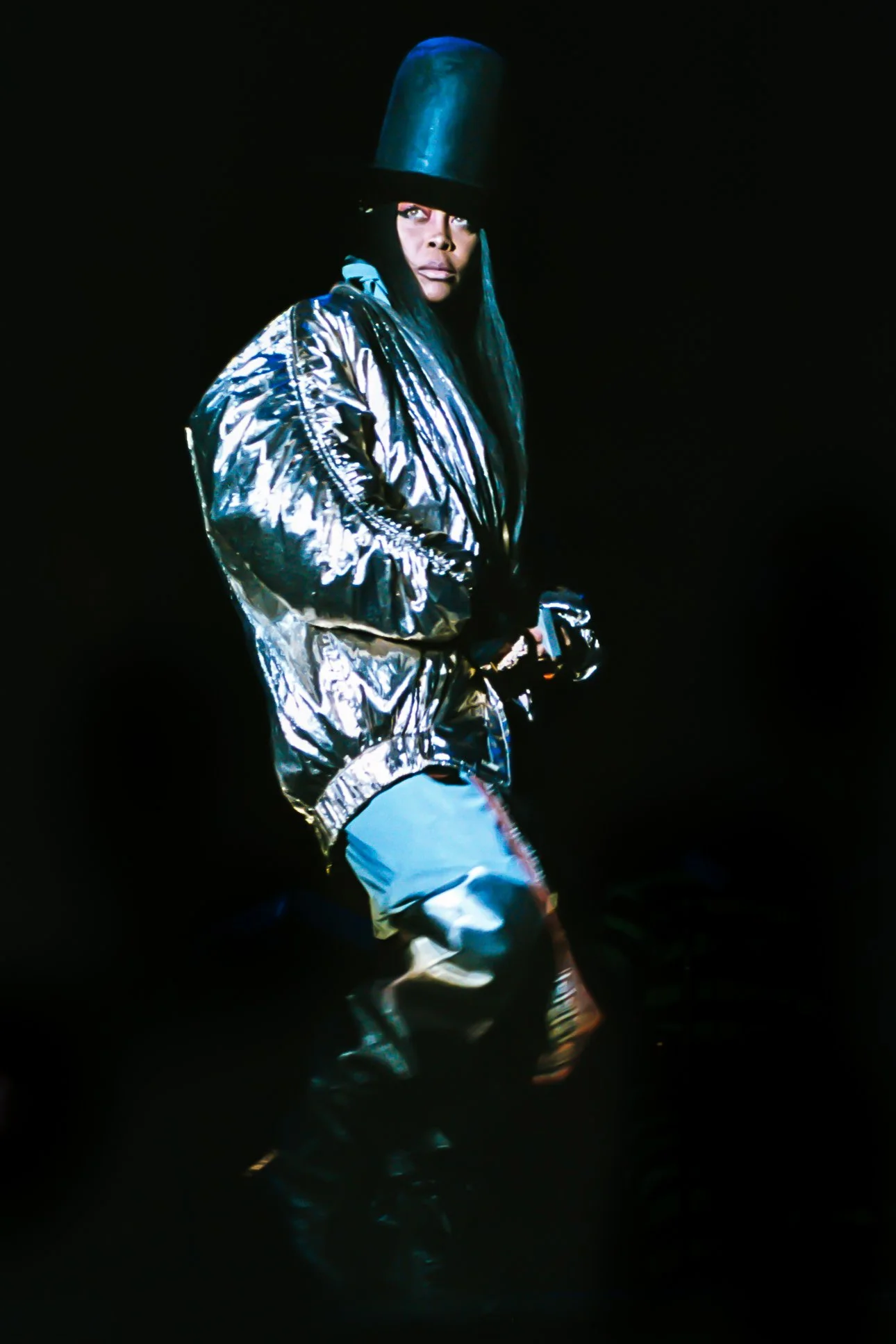 live - moneyshot-06.jpg