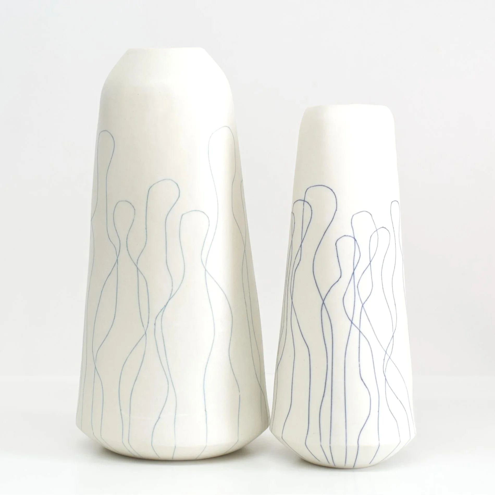 TT+vases+large+next+to+small.jpg