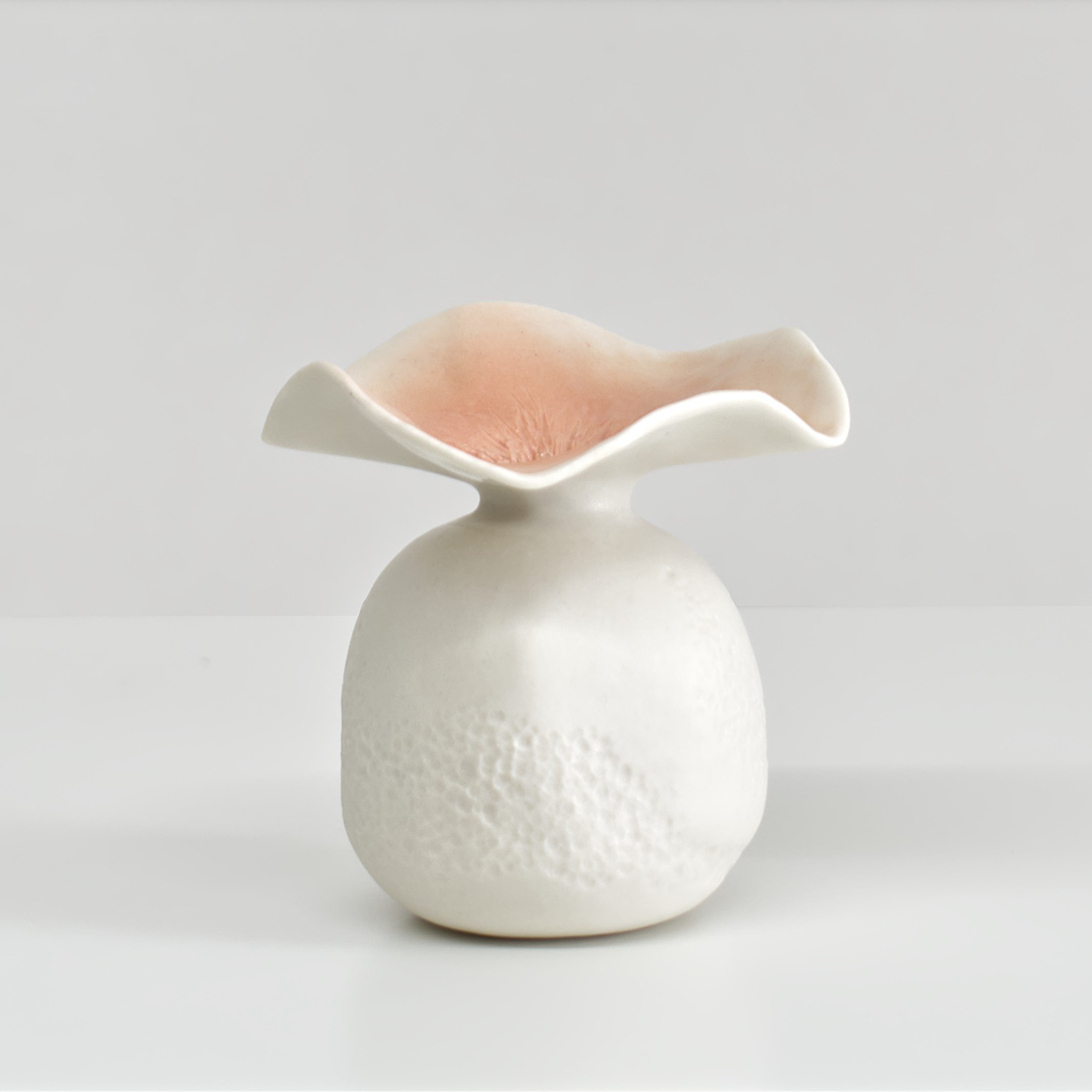 Fluerette bud vase_hammered.jpg