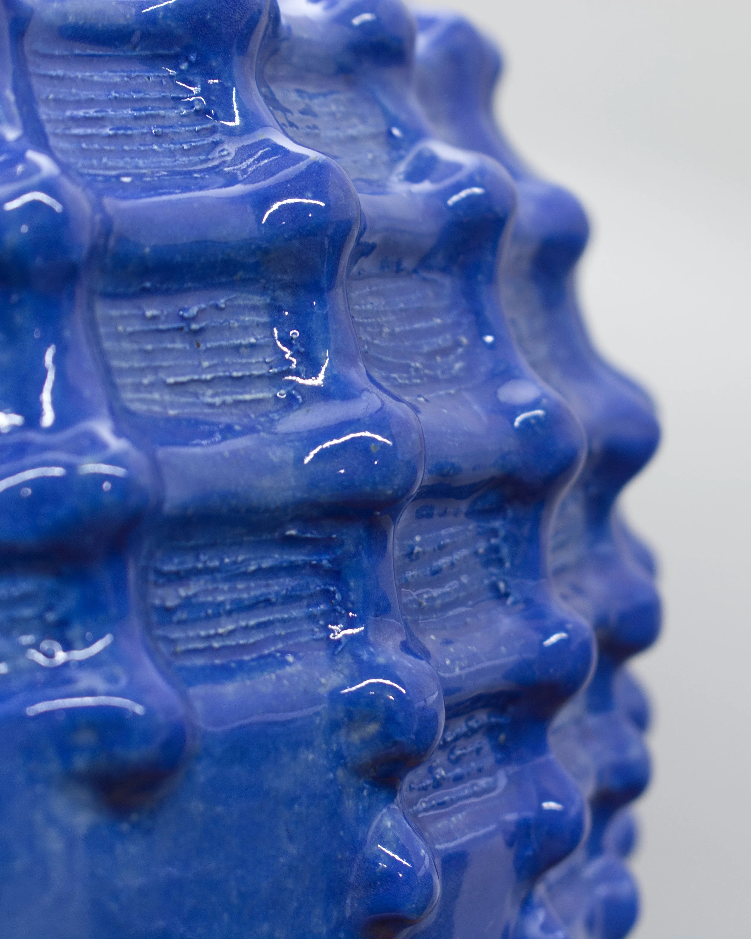 sculpted orb ceramic lamp detail.jpg