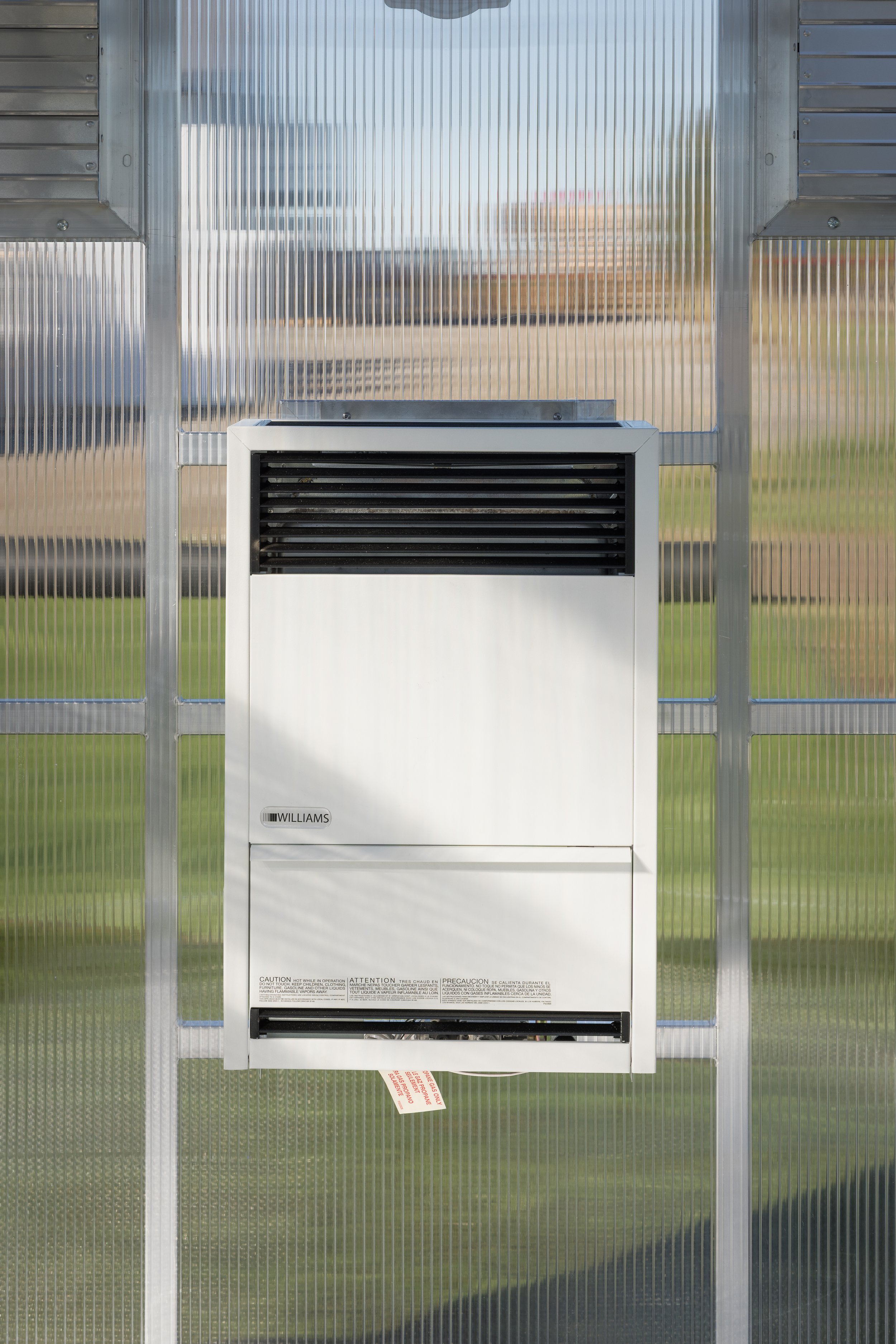 6x8 Mobile Greenhouse [Heater Detail].jpeg