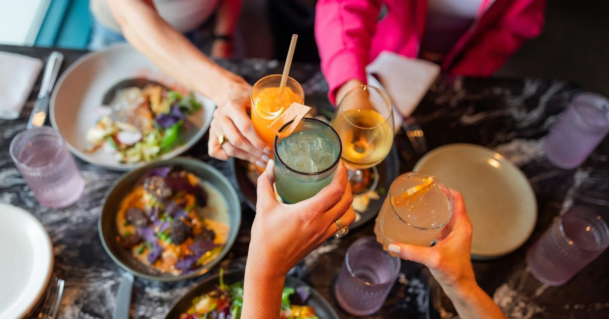 Eat, Drink, Explore

Step outside and you&rsquo;re in the heart of Mount Maunganui&rsquo;s vibrant scene, cafes, restaurants, and boutique shops just a short walk away. Aroha Cove makes downtown living effortless, with your own private patio to unwin