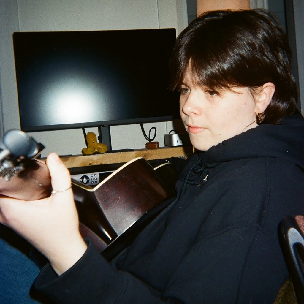 A Glimpse into Tomorrow's Melancholy: Leith Ross Unveils Upcoming Album at 1824 Press Conference