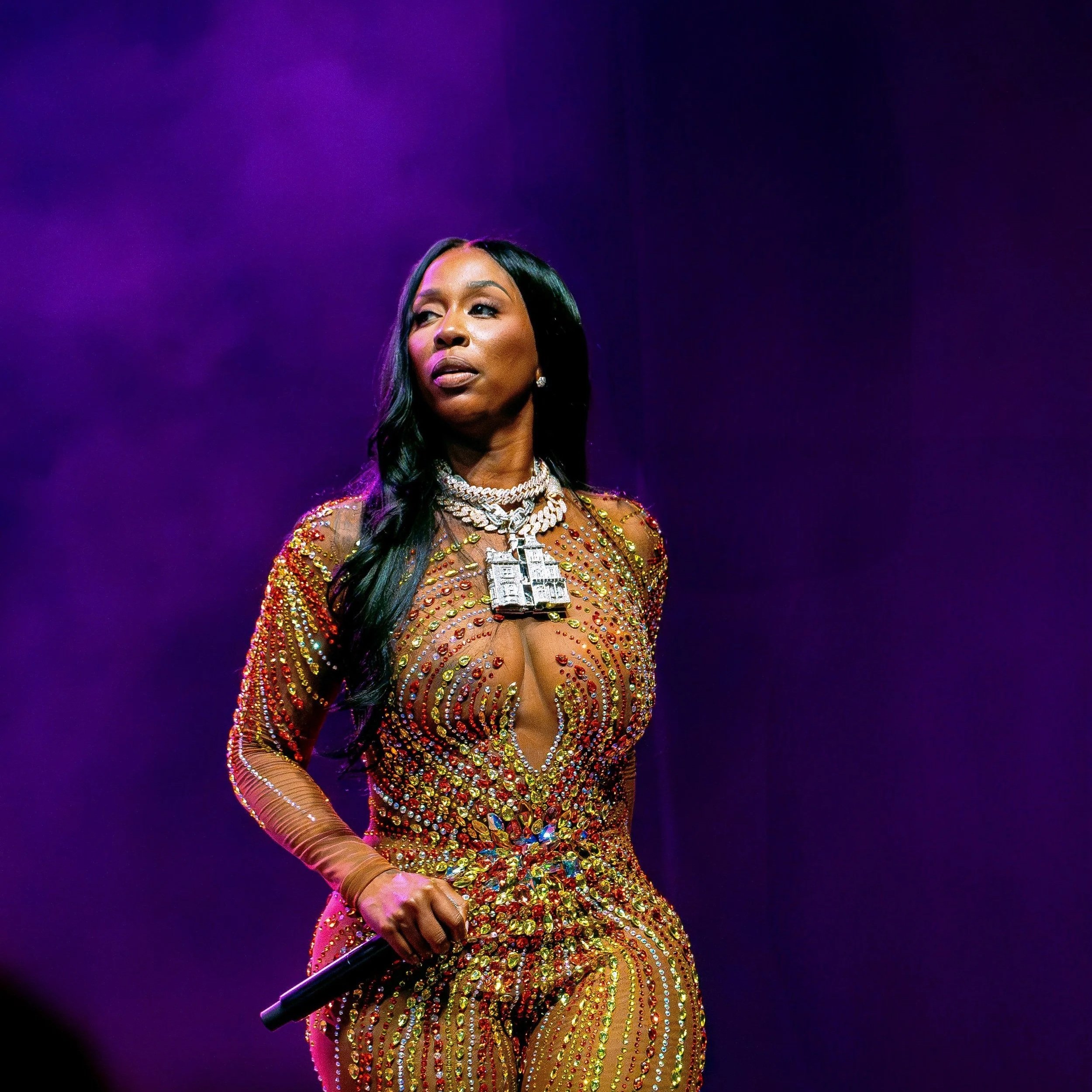 KASH DOLL CASHED OUT ON LAST STOP OF TOUR