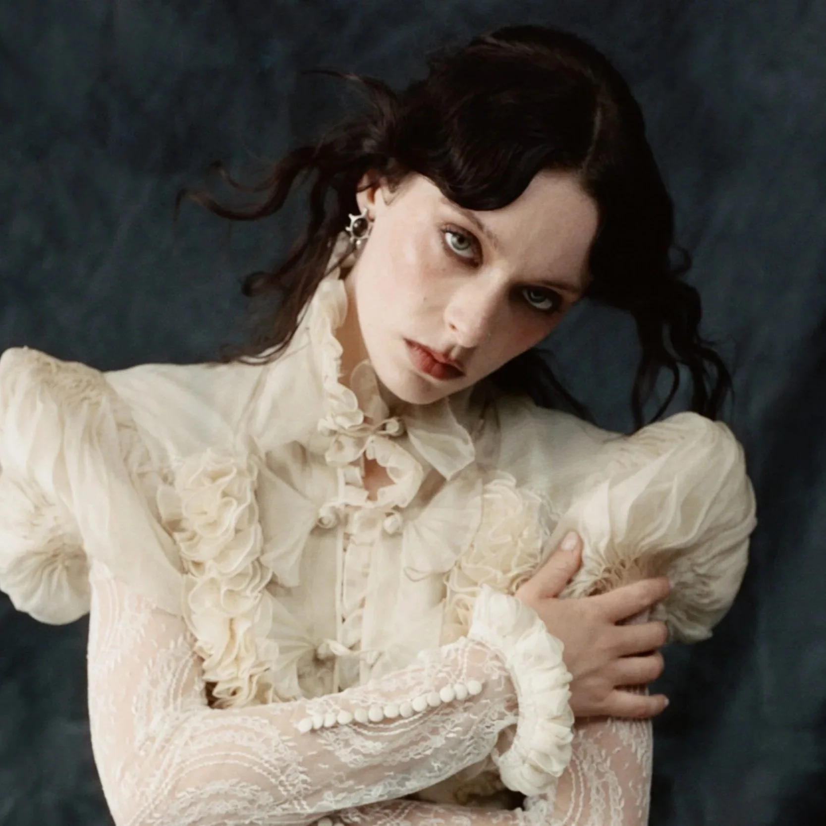 Love in the Ruins, Light Through the Cracks In Holly Humberstone’s New Single