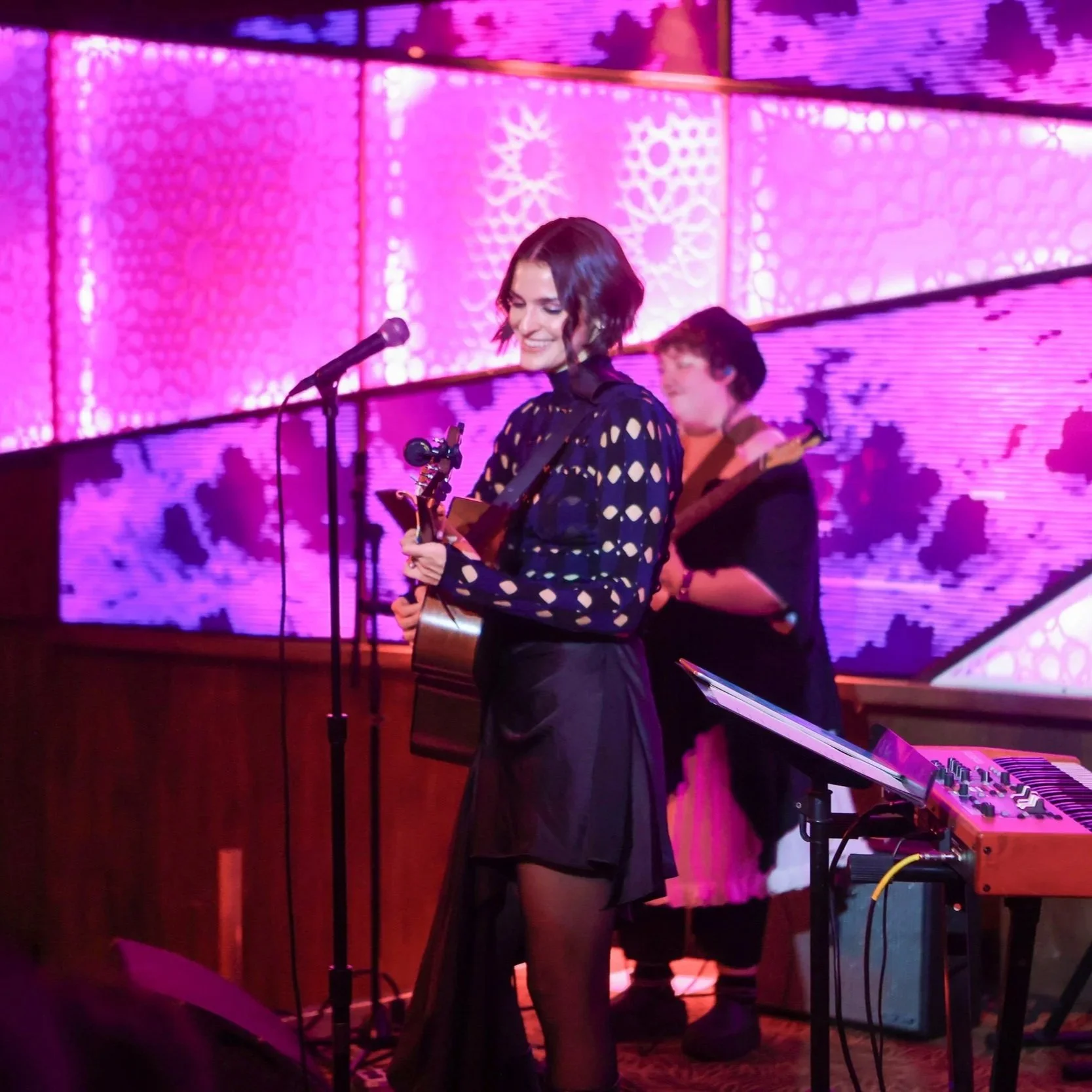 Eleri Ward is Enchanting at the Sultan Room