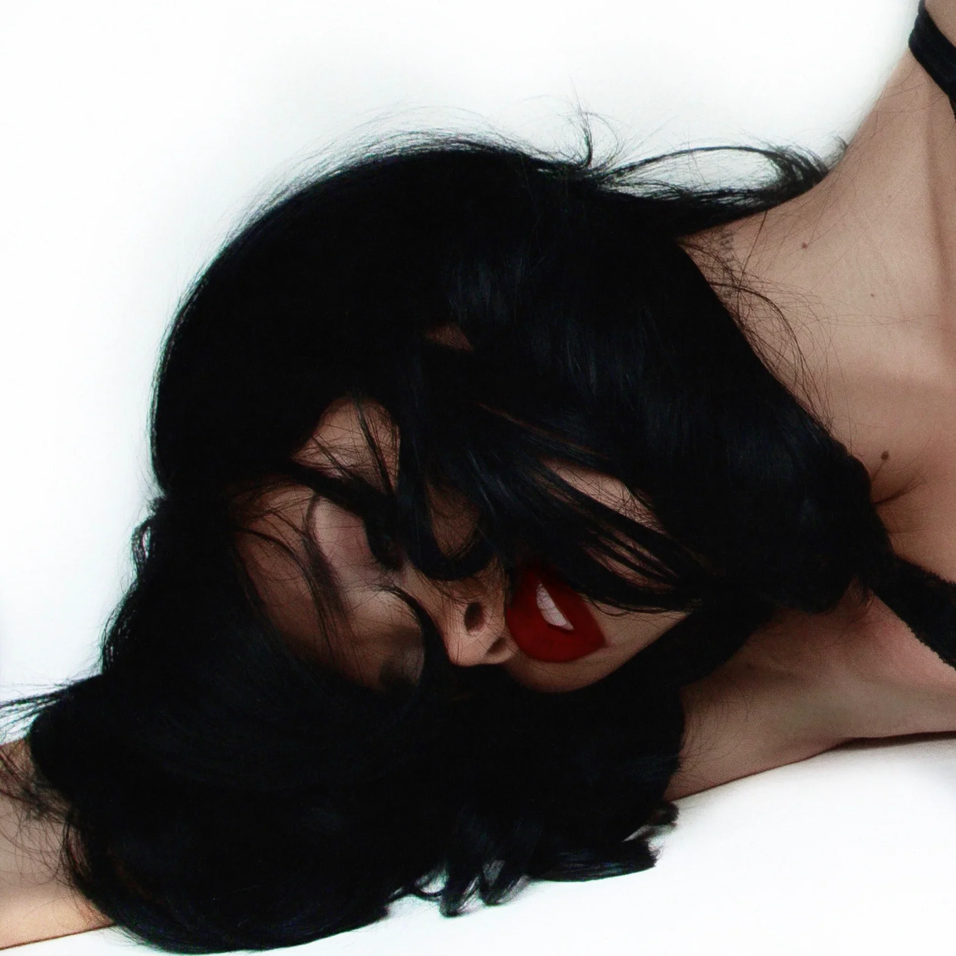 Nessa Barrett announces third studio album, “Tough Love”