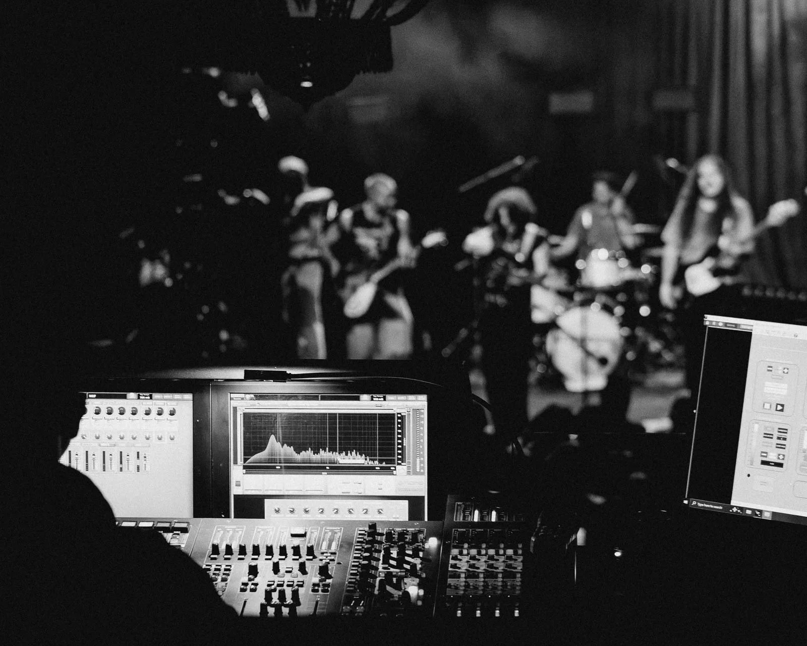 Moore_Imagery-Saywer_Hill-Concert_Photography-New_York_City_Photographer-24.jpg