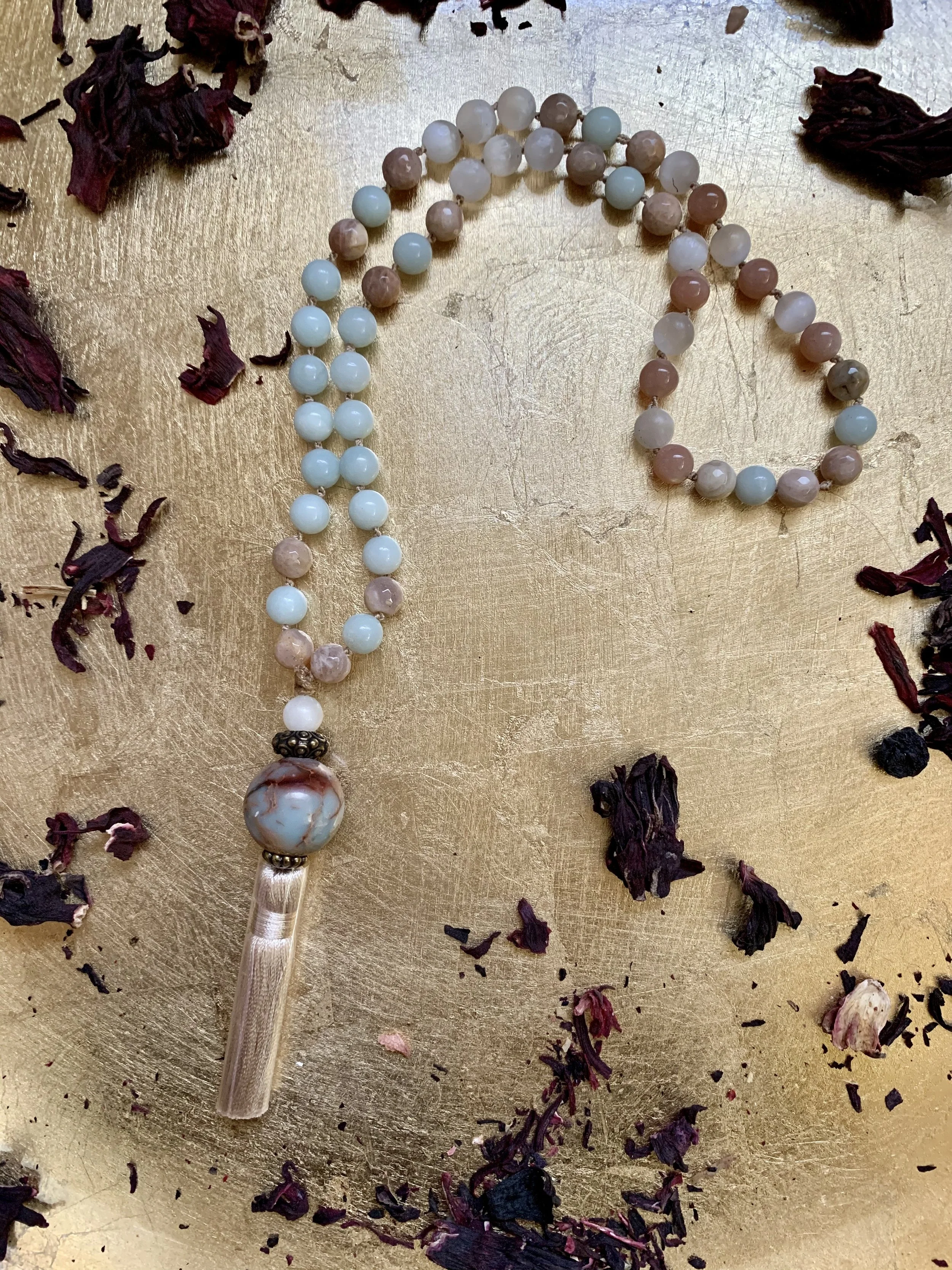 MALA_BS_54beads_Selenite+Amazonite+Sunstone.jpeg
