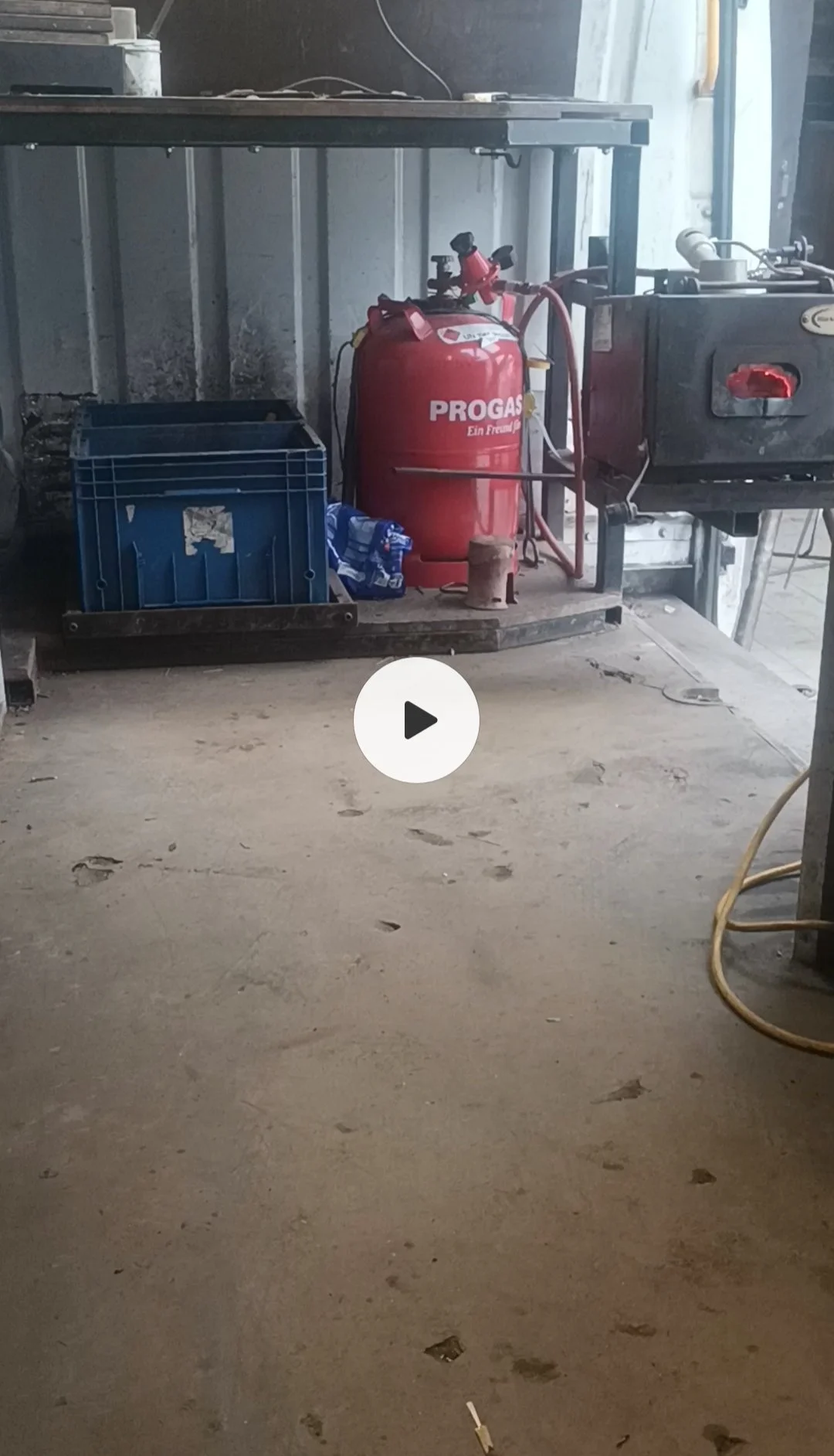 Farrier life in winter means finding ways to stay warm, the forge heats up at minus 8 Celsius and doubles as the van heater, simple solutions for cold hands and colder steel.