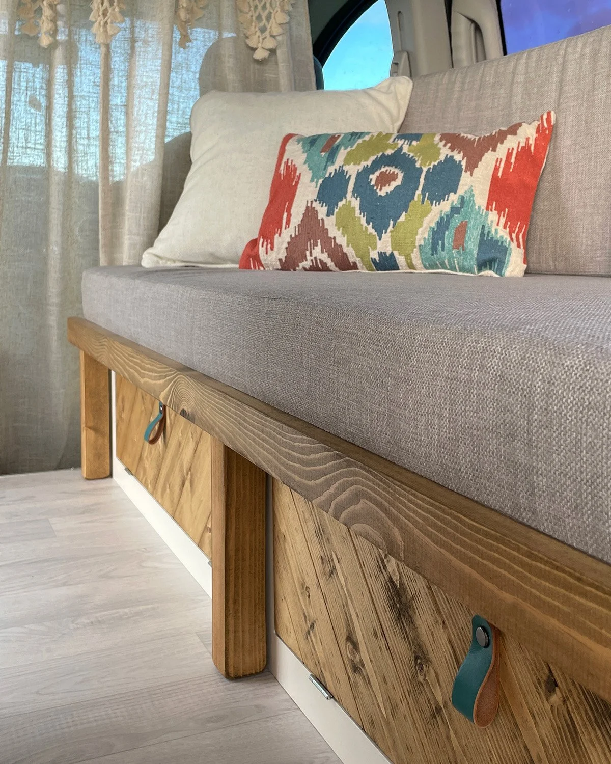 micro-camper-interior-design.jpg