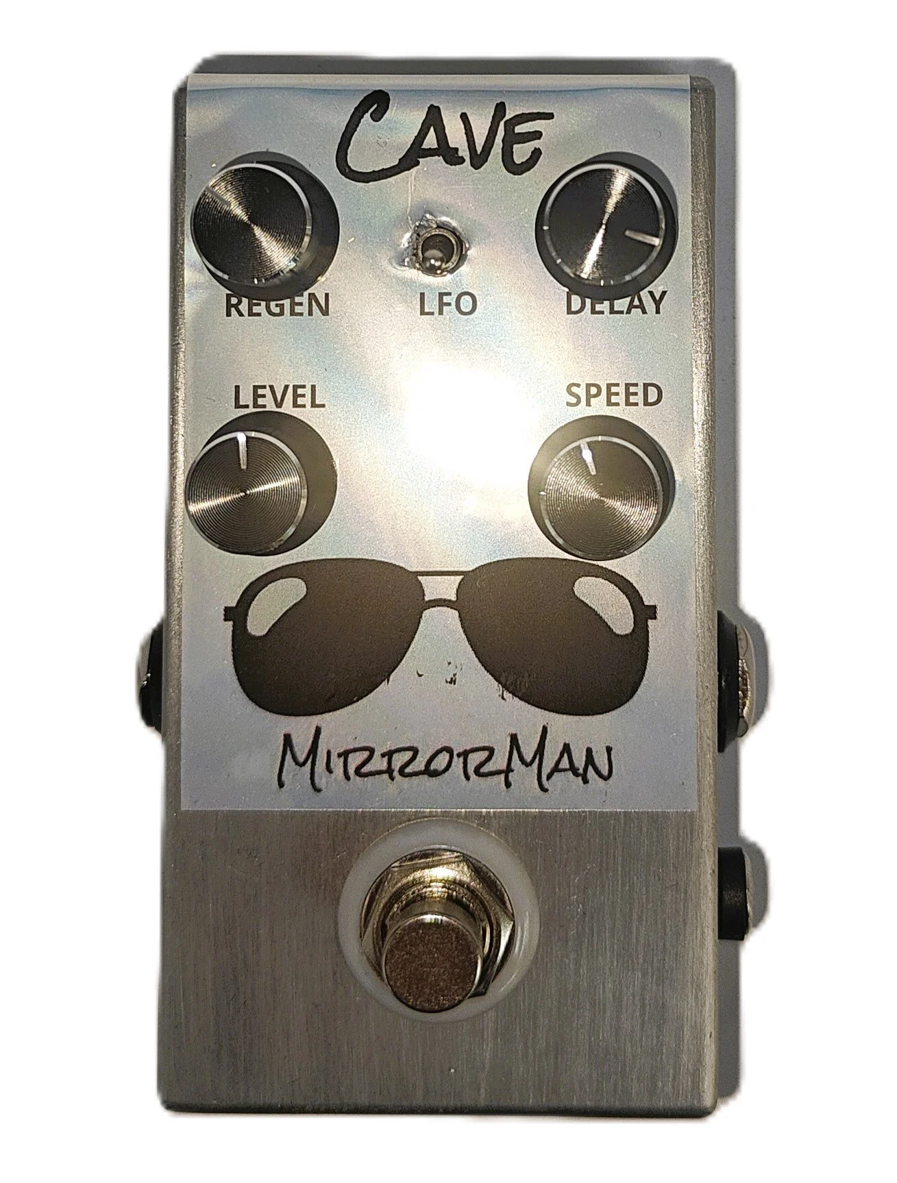MirrorMan     -     delay with LFO pushed to extremes