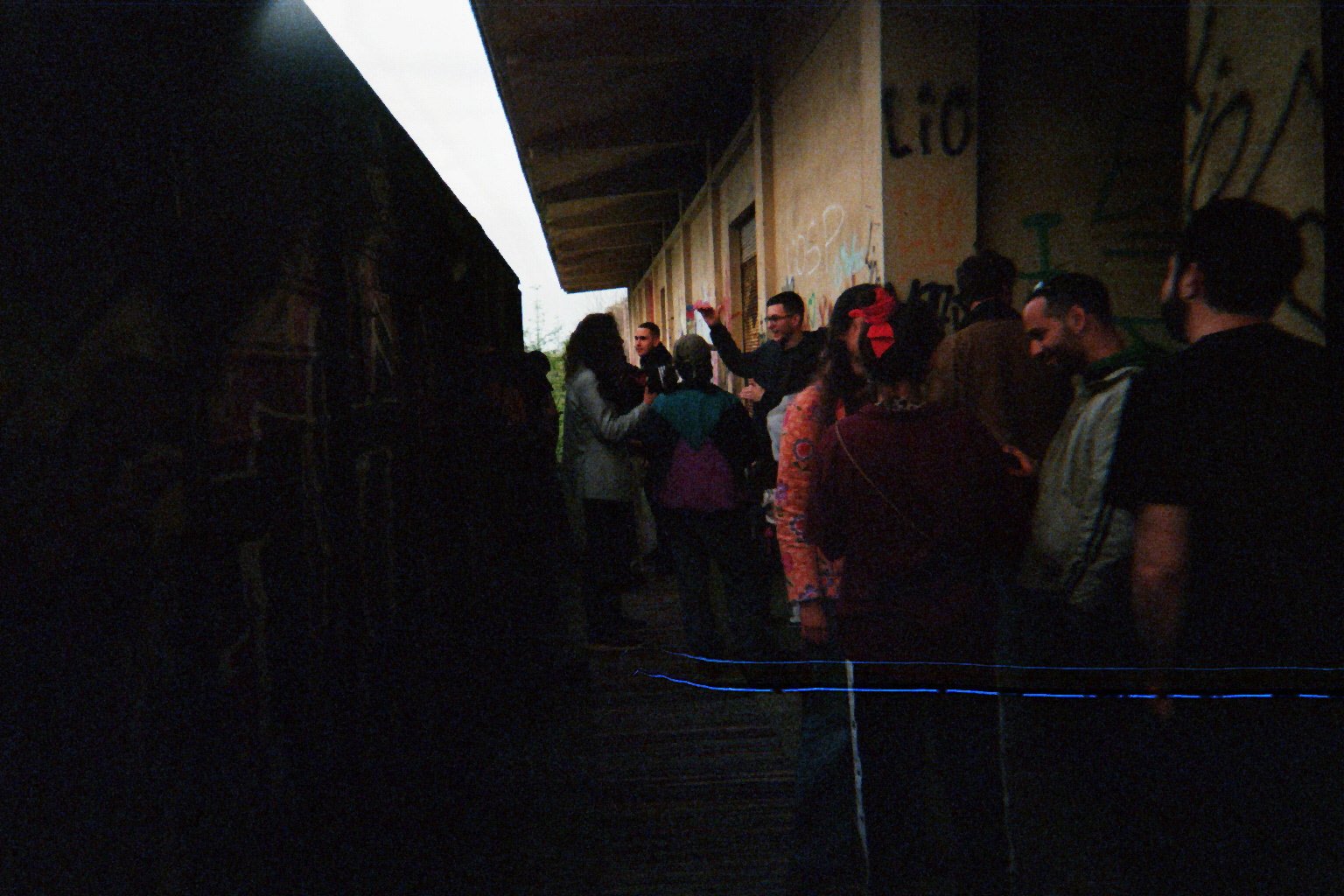 imm014_15.jpg