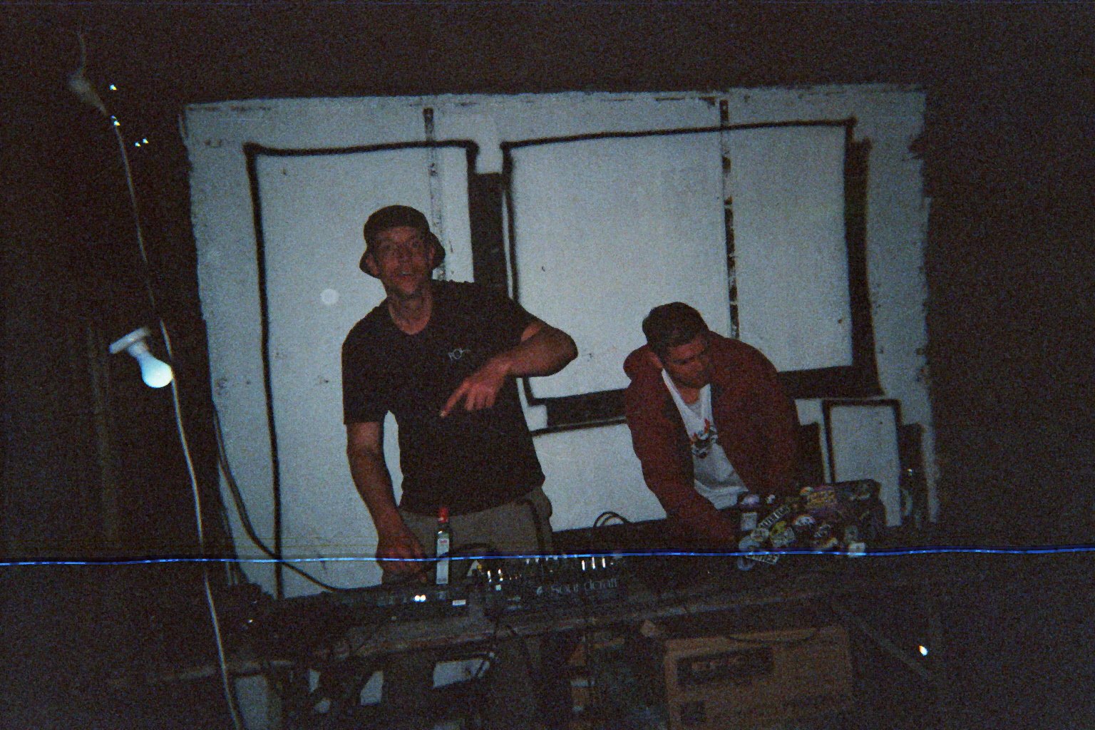 imm010_11.jpg