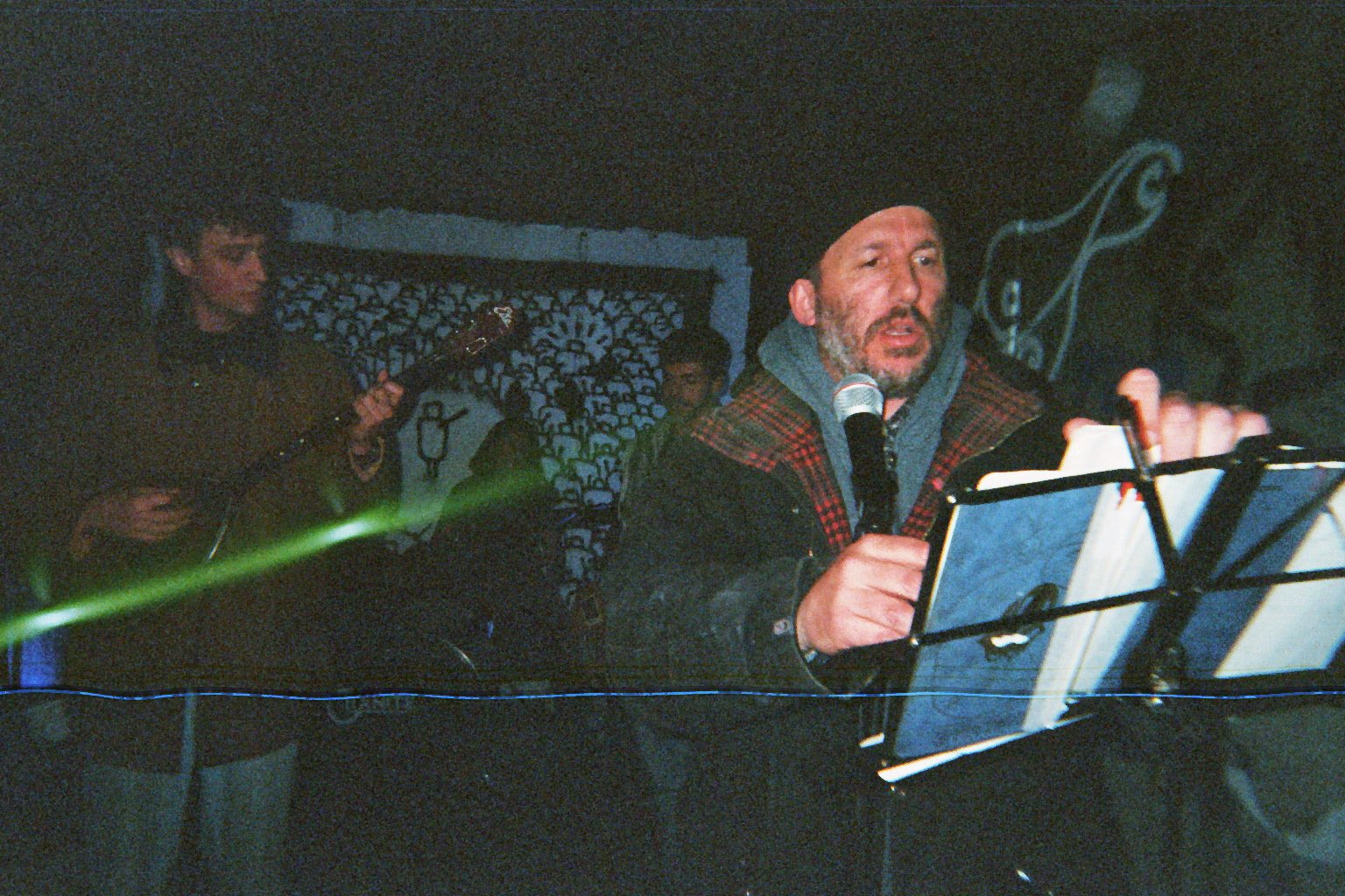 imm011_12.jpg
