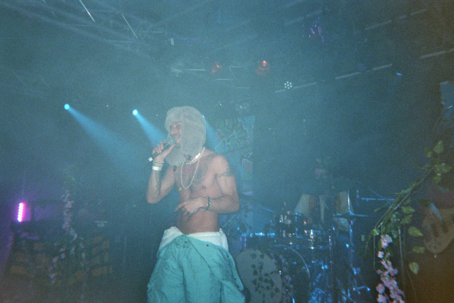 imm013_18.jpg